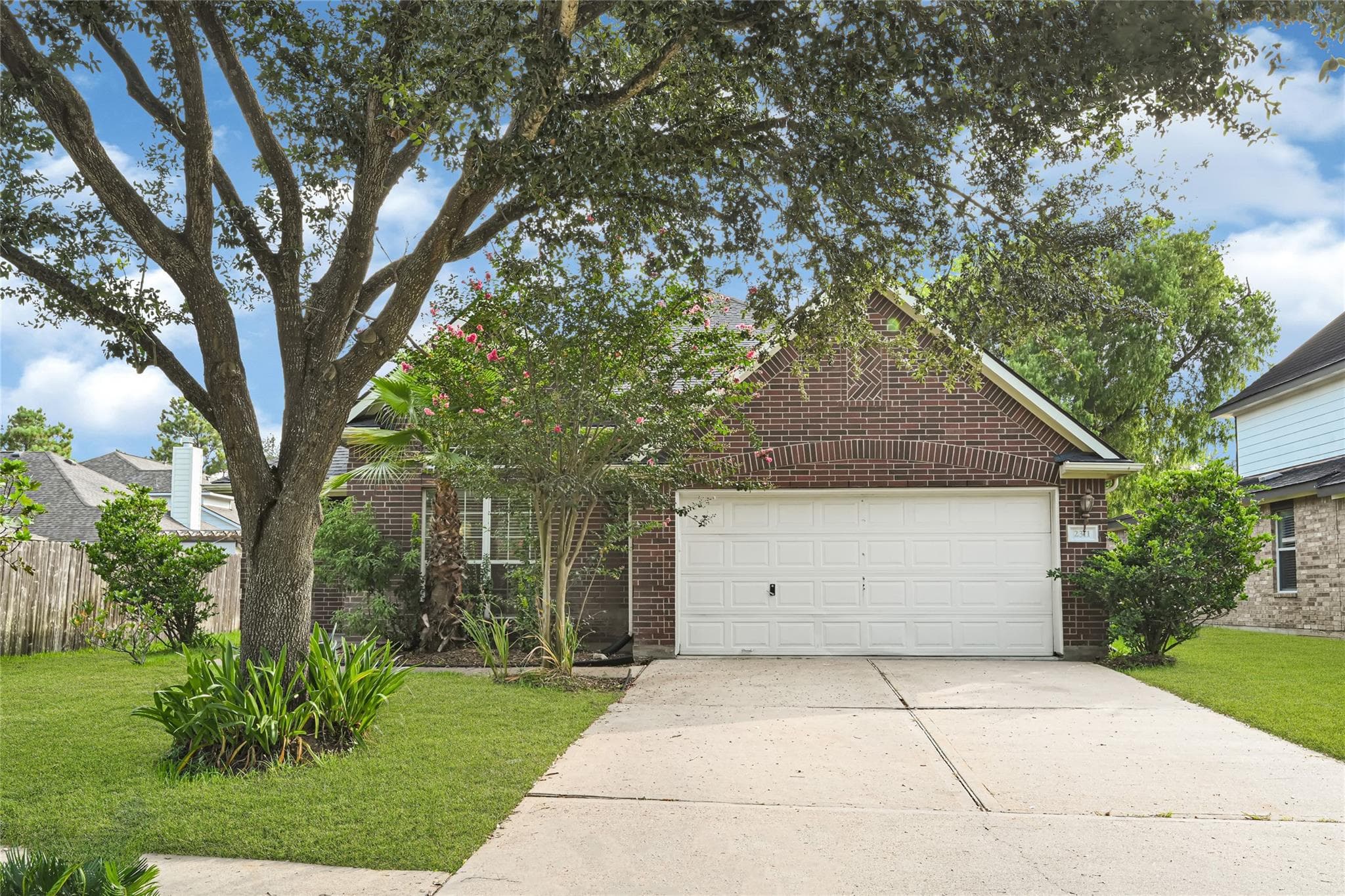 2311 Falcon Knoll Ln