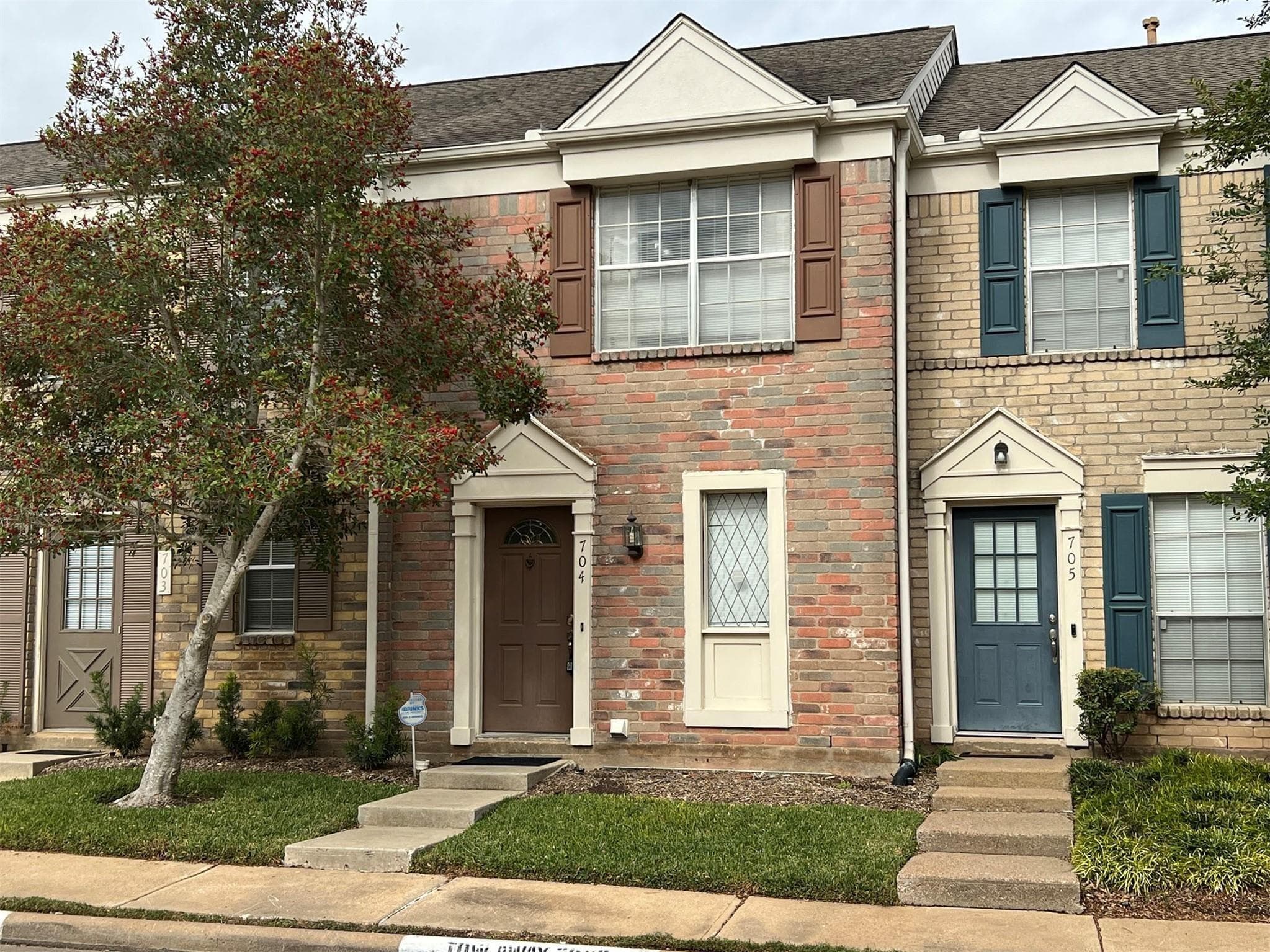 2910 Grants Lake Boulevard #704