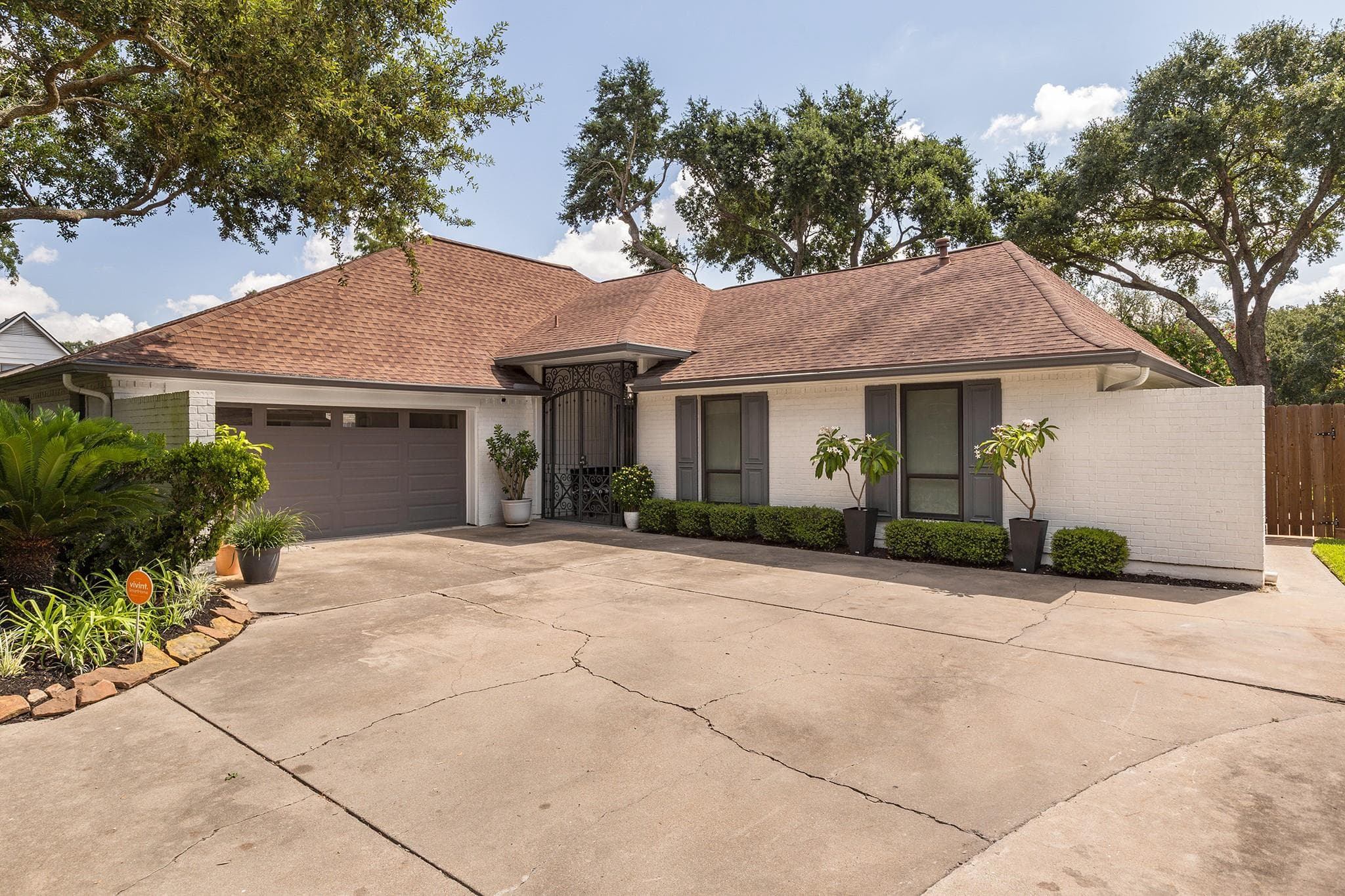 906 Eva Drive