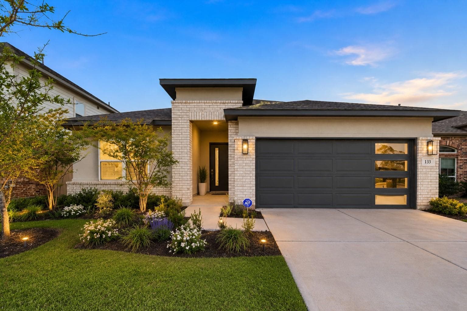 133 Aurora Springs