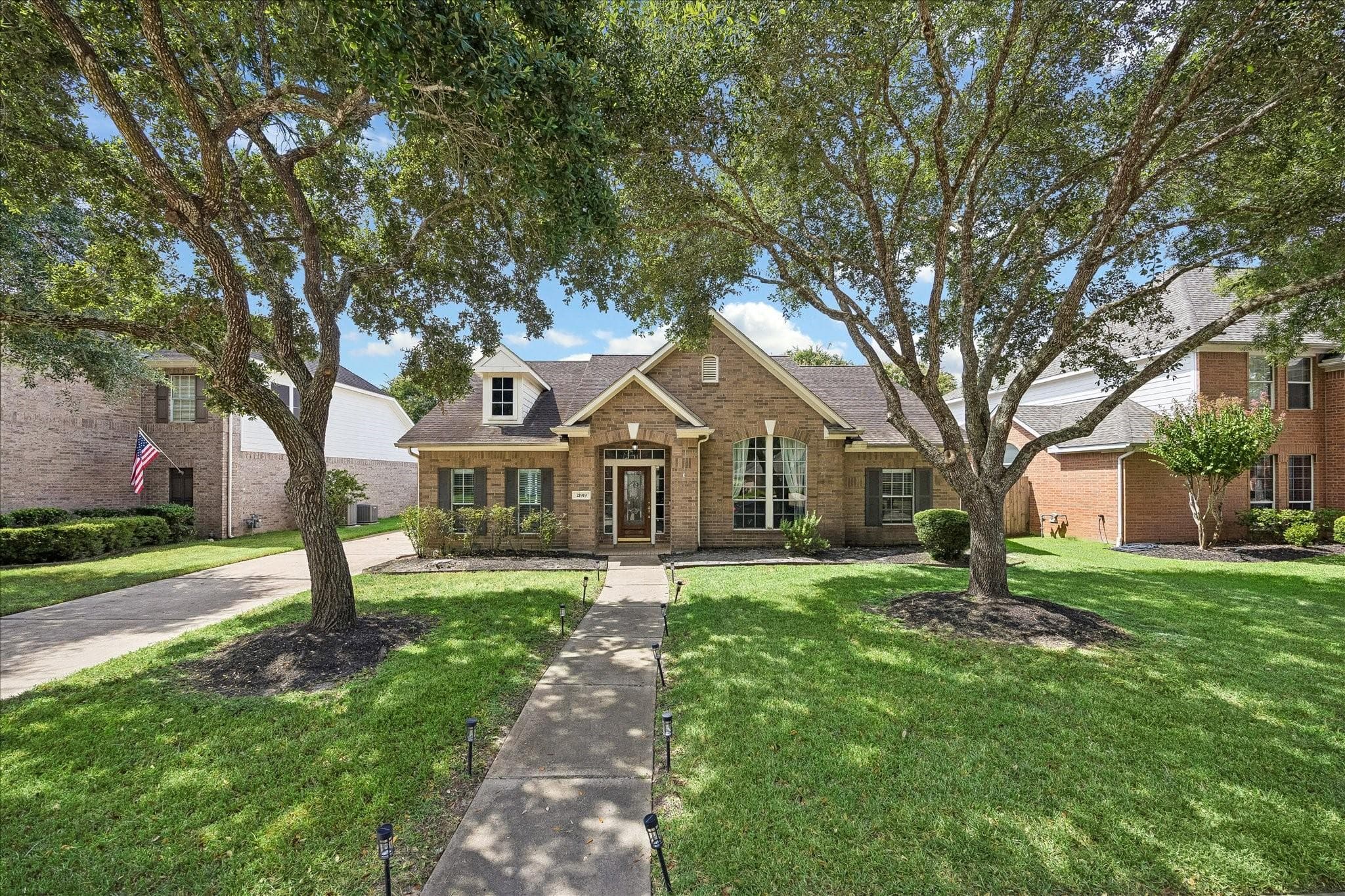 21919 Windmill Bluff Lane