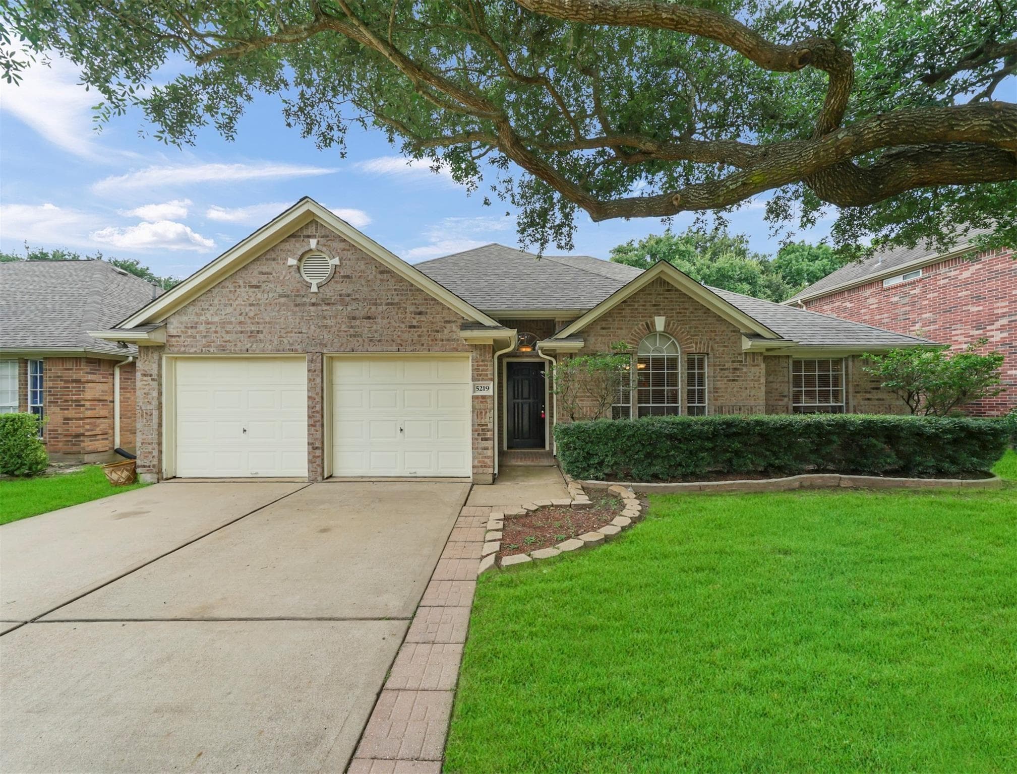 5219 Bay Pines Drive
