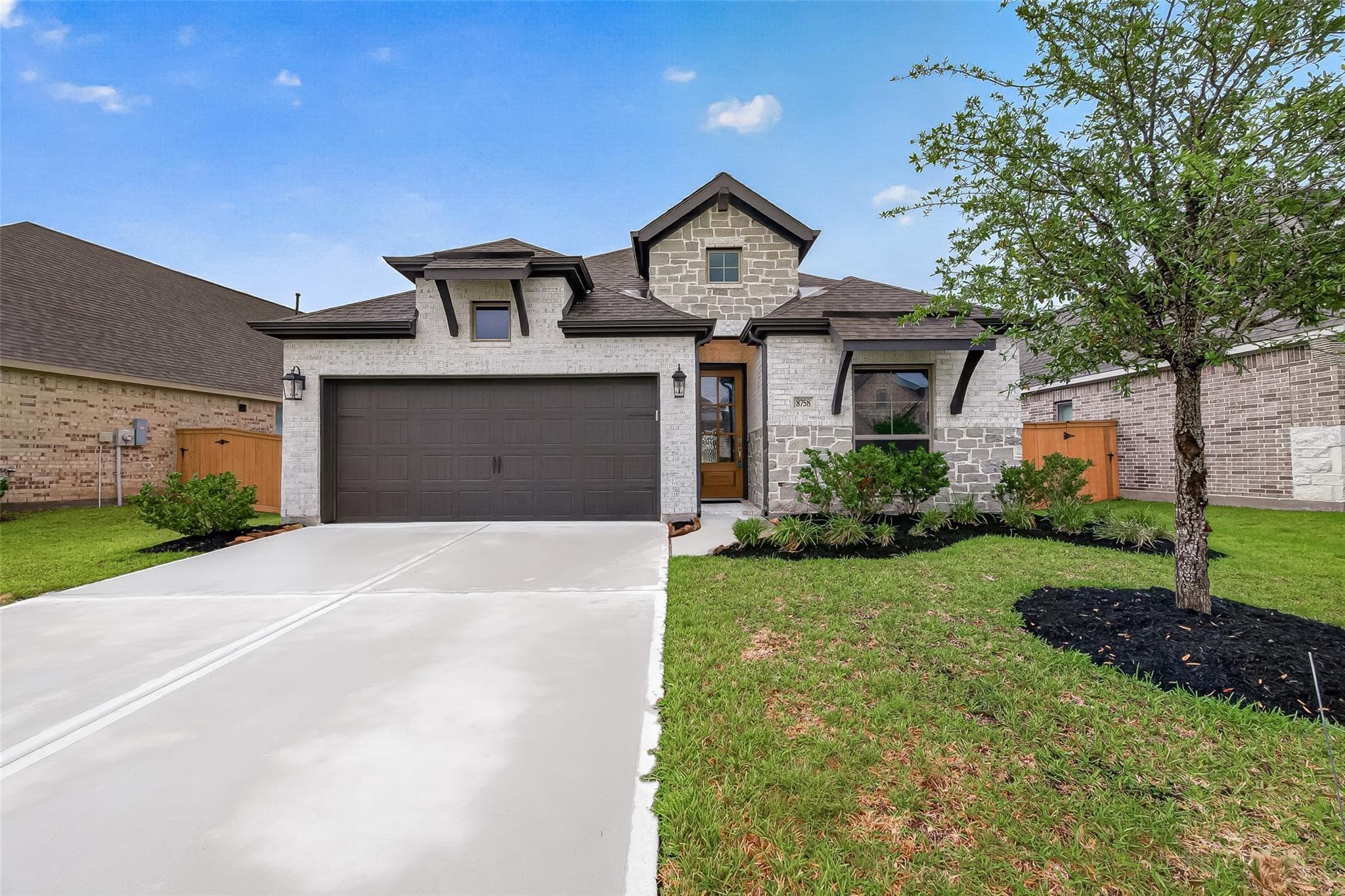 8758 Harbor Pines Drive