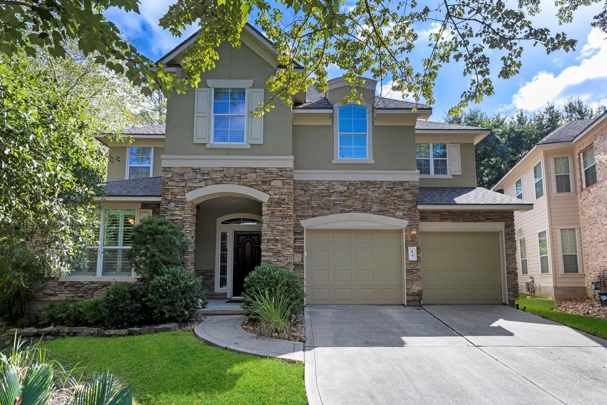 14 Middle Gate Place