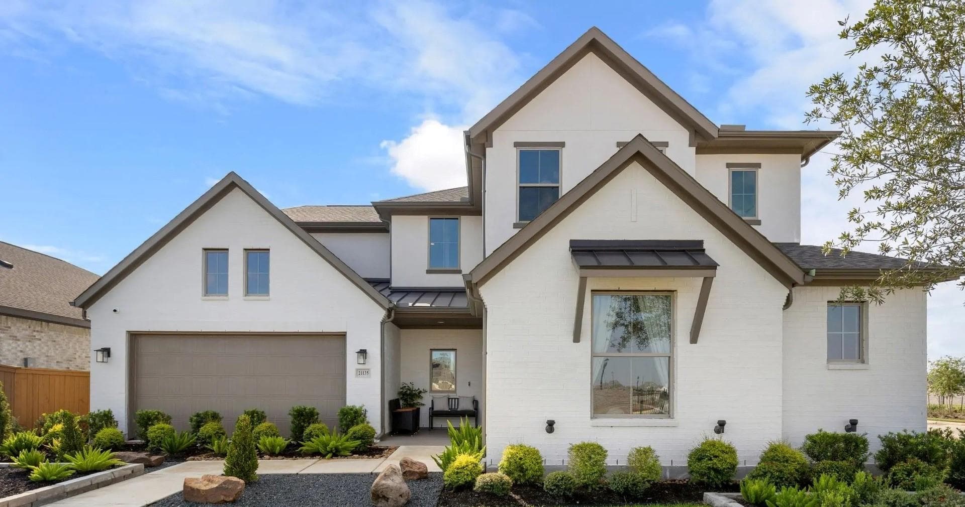 21135 Bella Coral