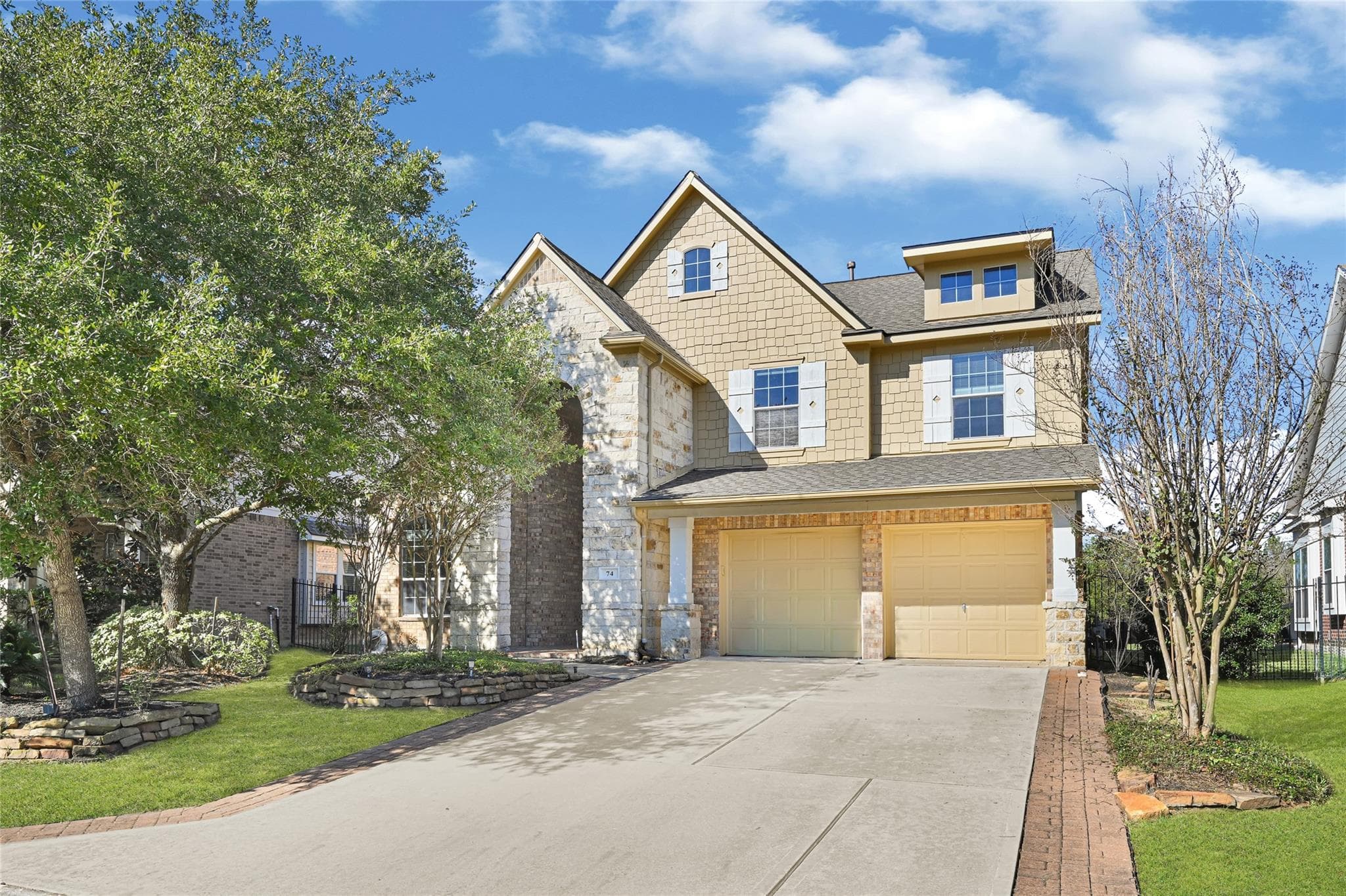 74 E Arbor Camp Circle