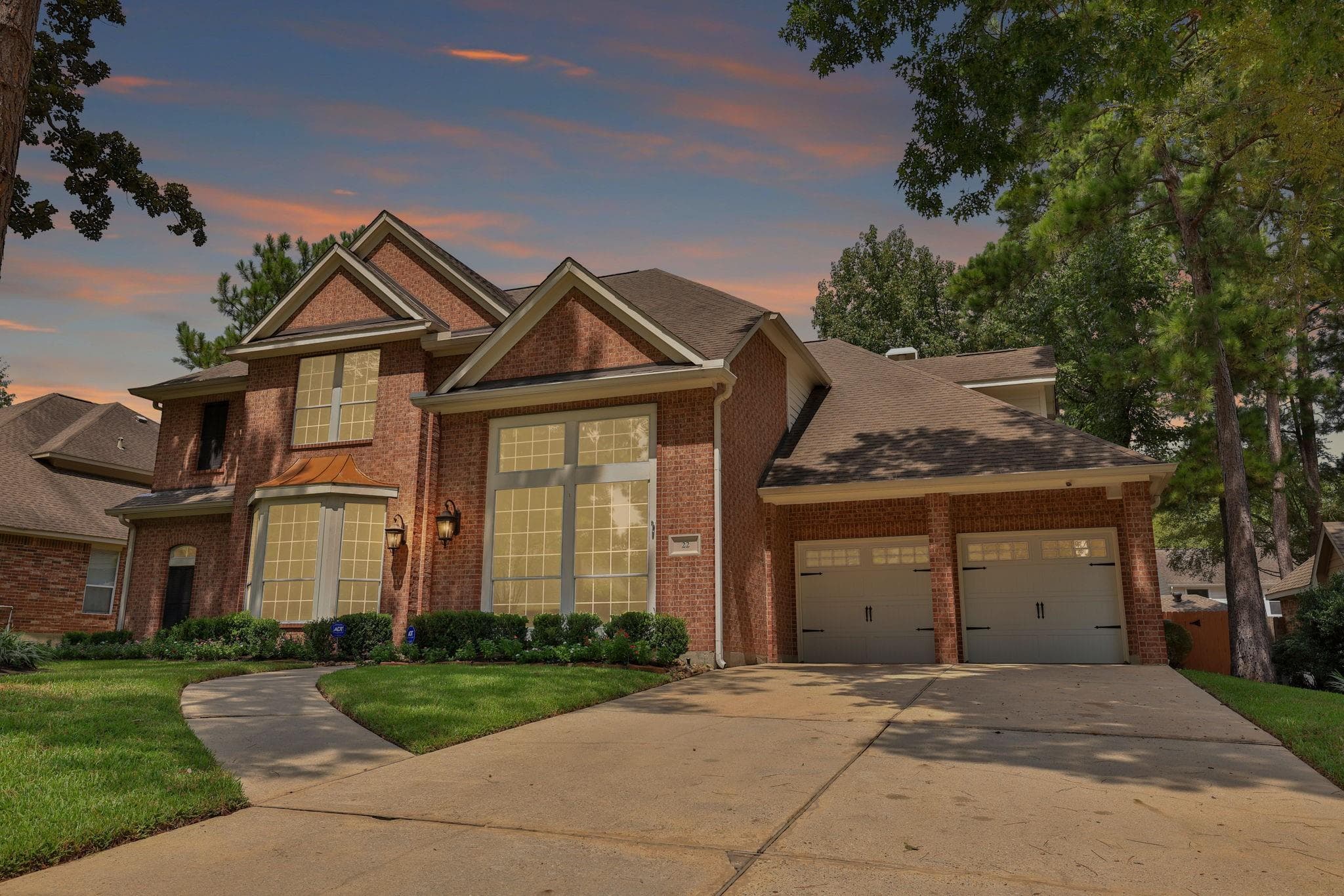 22 Villa Canyon Place