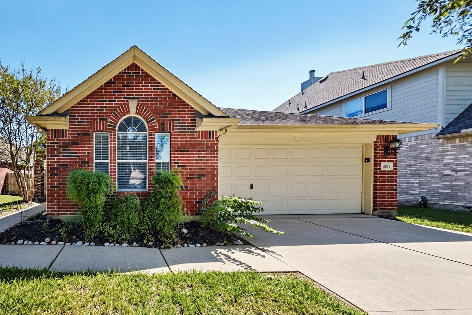 3523 Pine Valley Drive