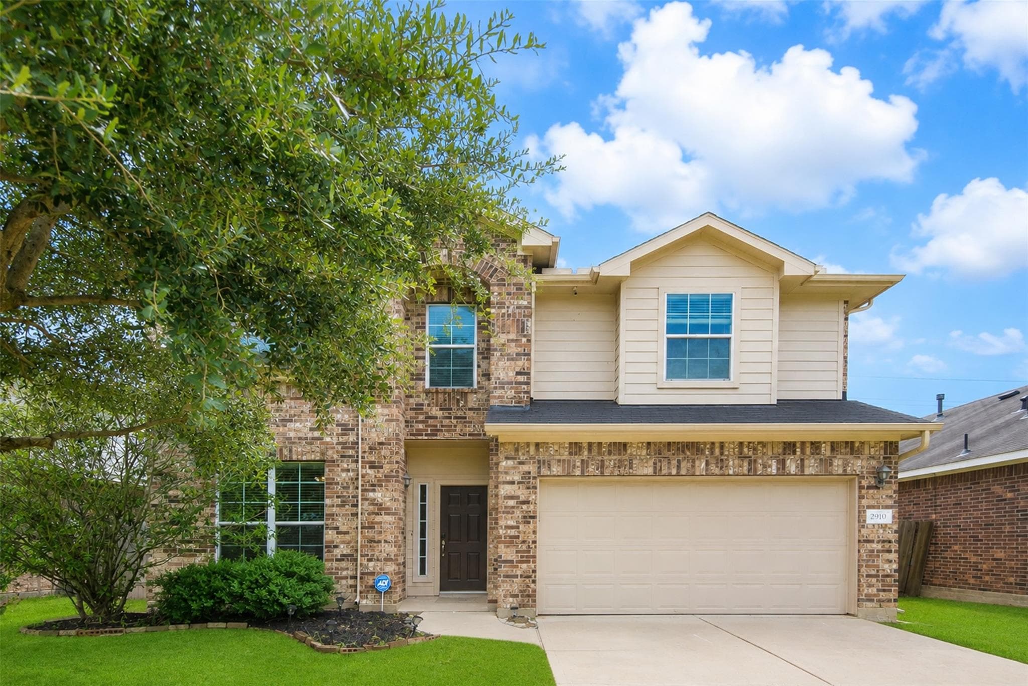 2910 Lakecrest Ridge Drive