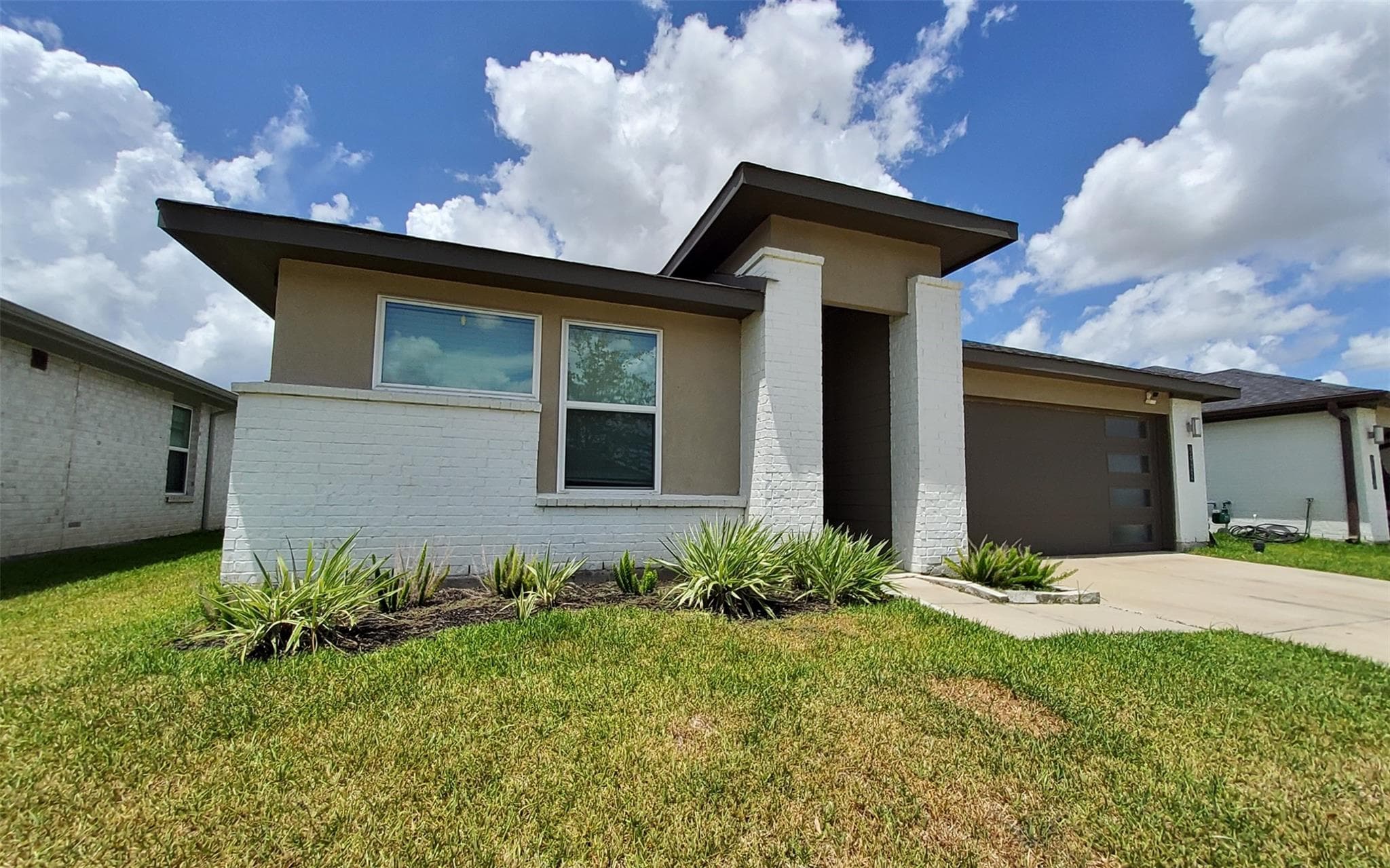 3922 Elk Creek Court