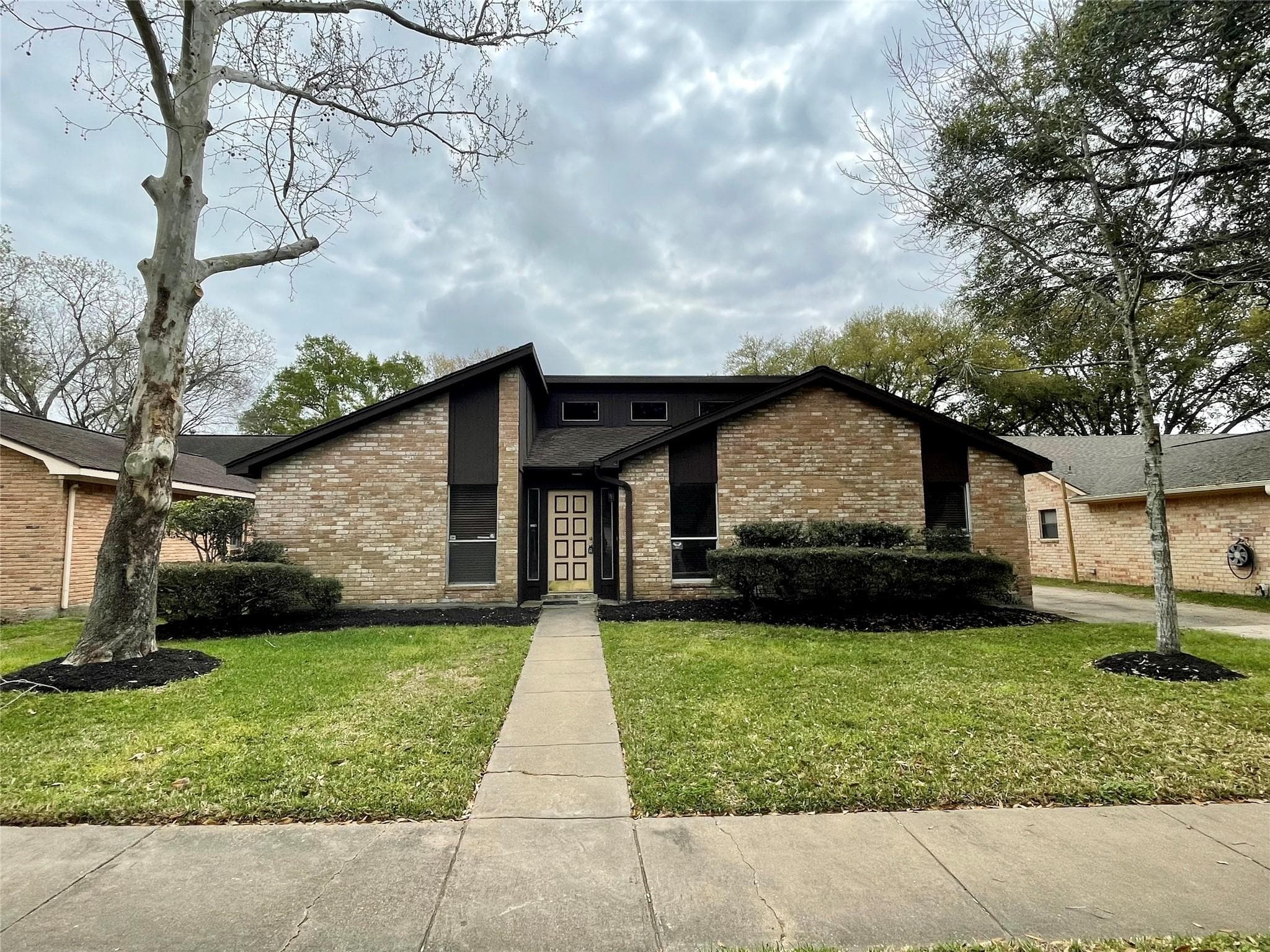 21327 Park Tree Lane