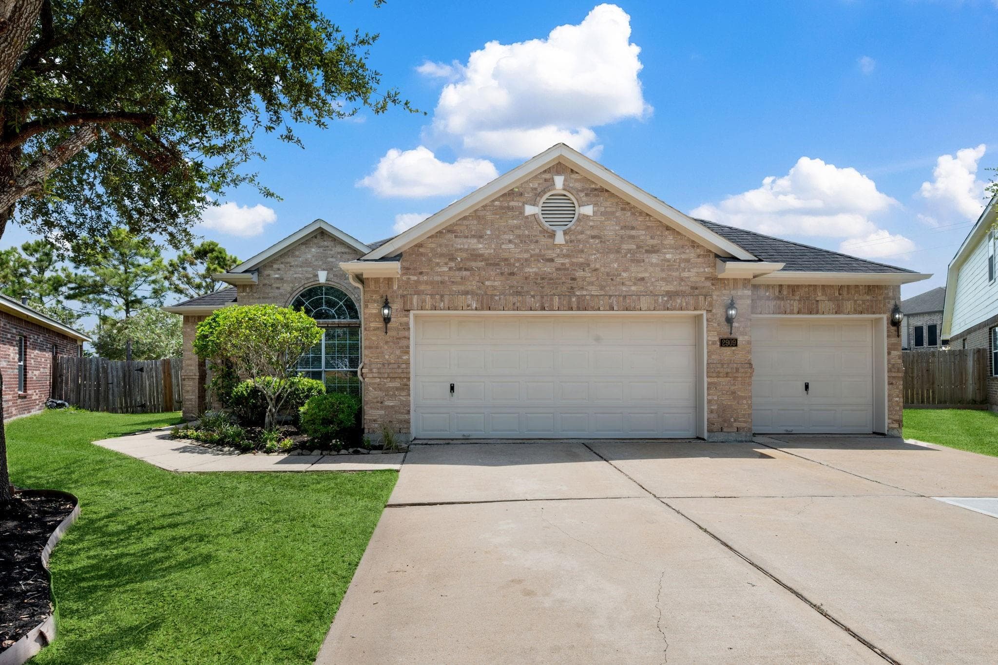 2909 Castleton Bay Lane