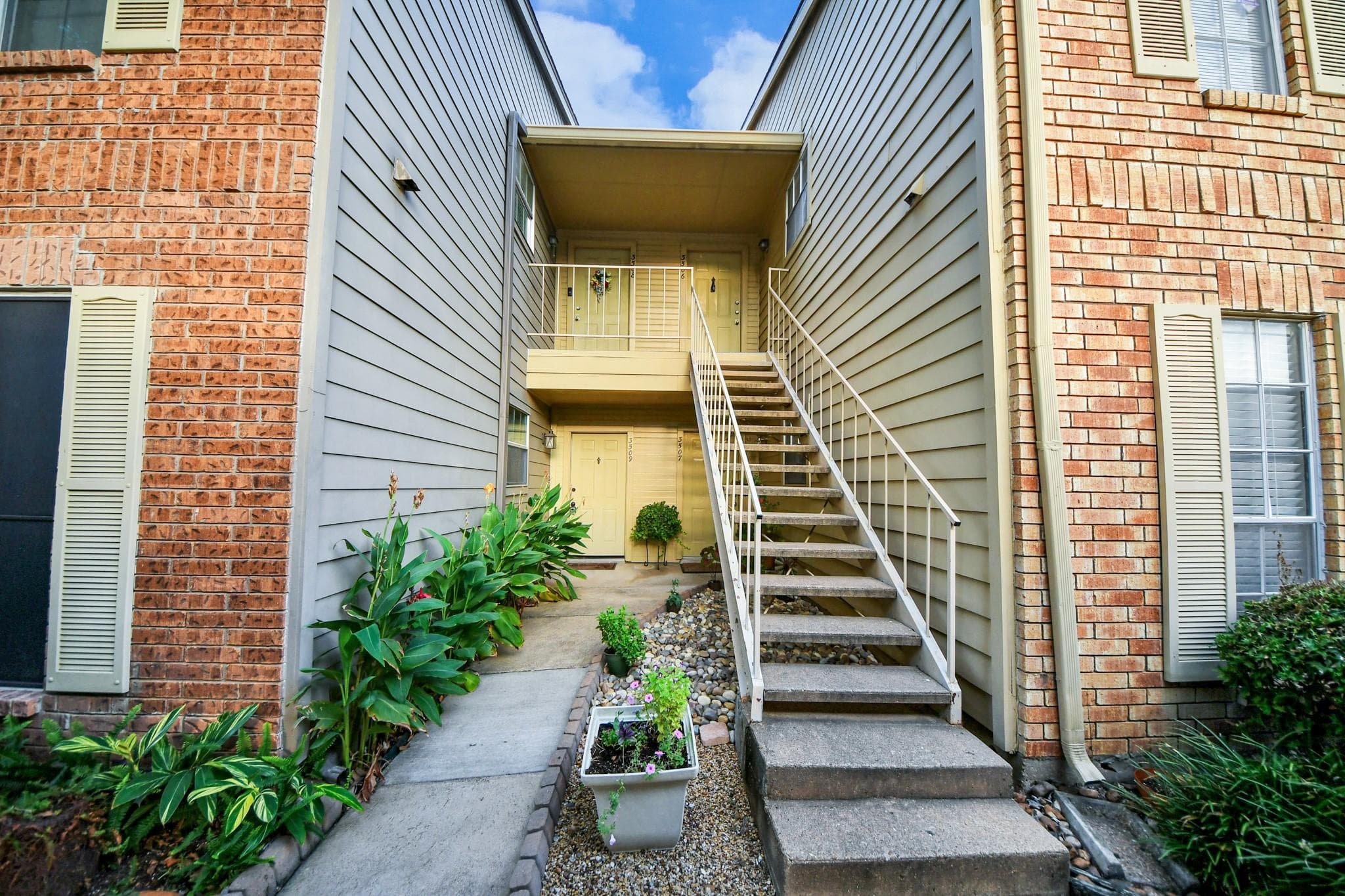 11201 Lynbrook Drive #3509