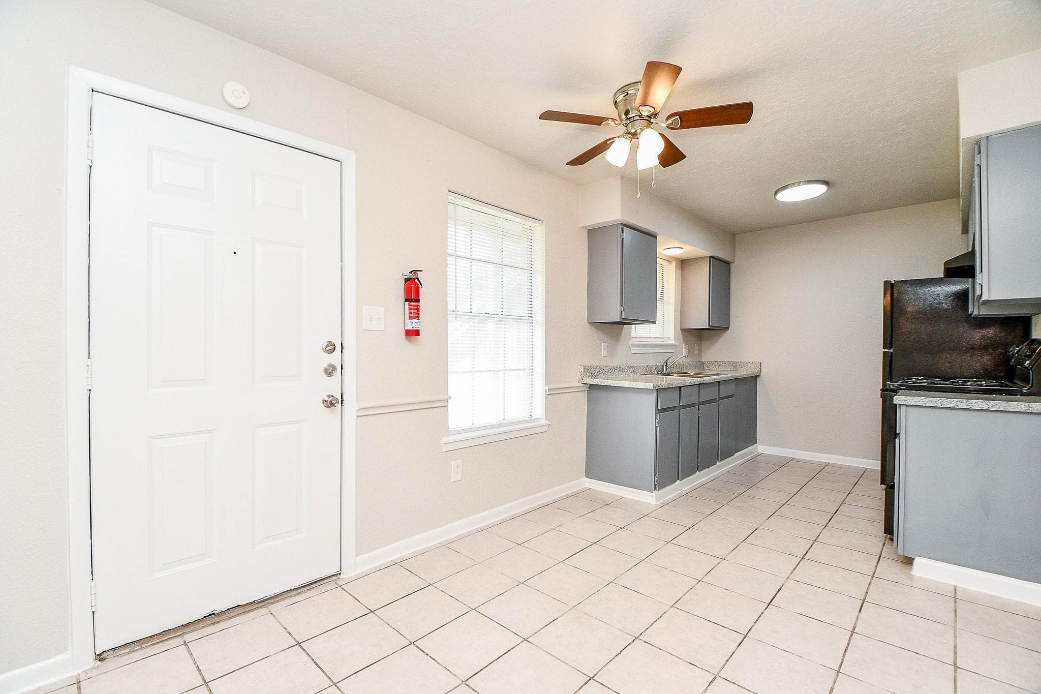 1526 East Avenue #203