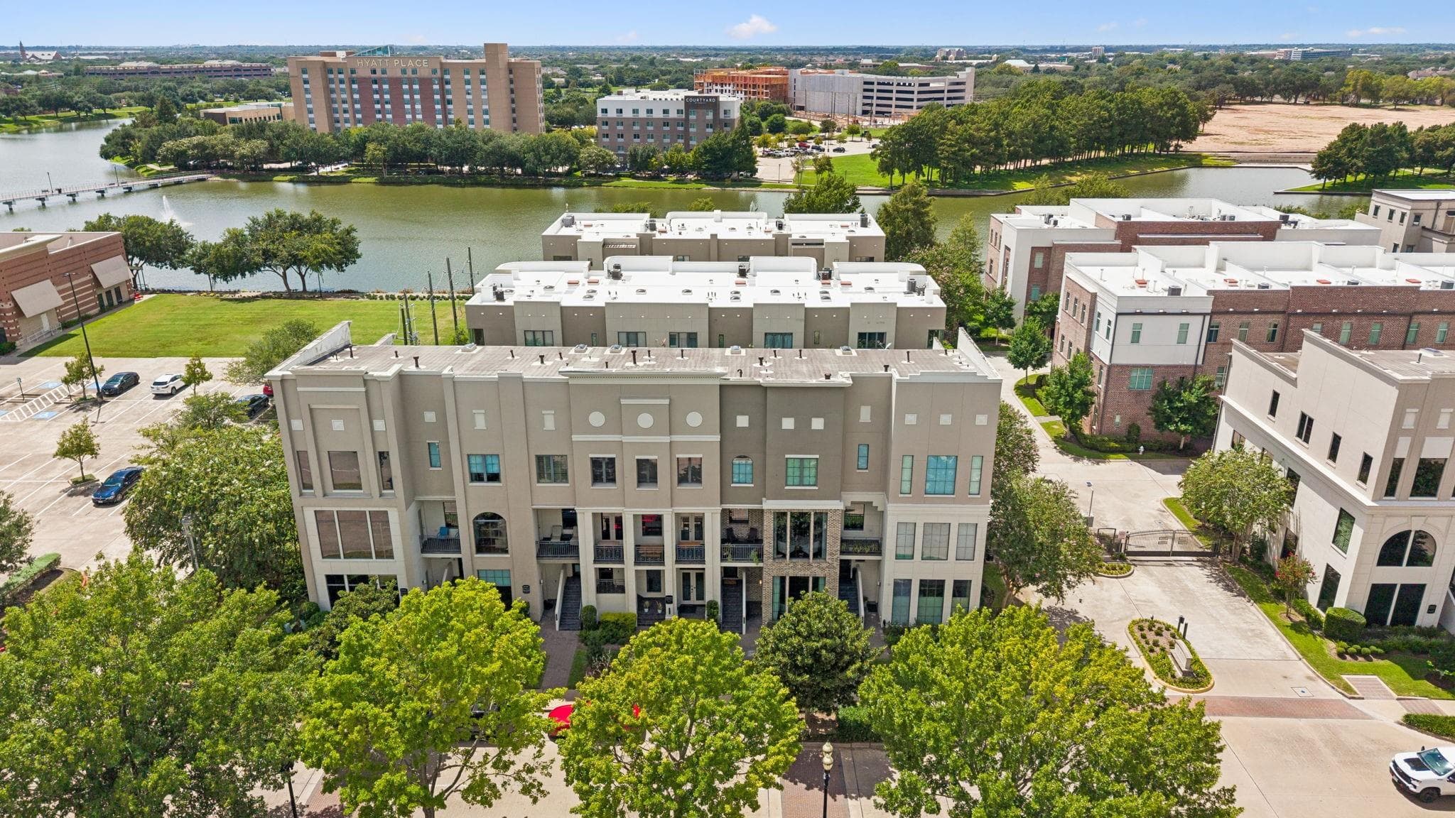 1416 Lake Pointe Parkway