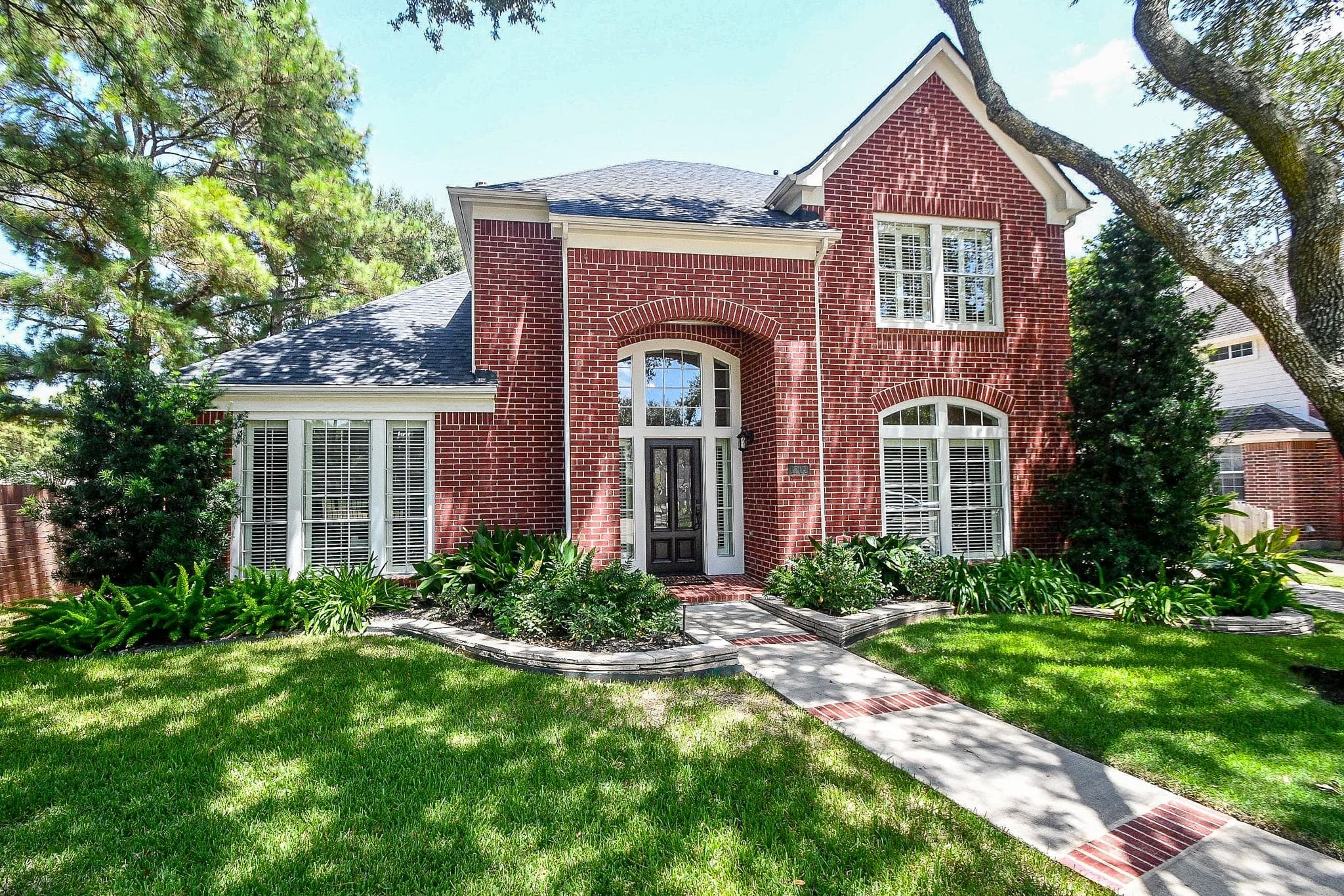 1703 Fall Ridge Circle