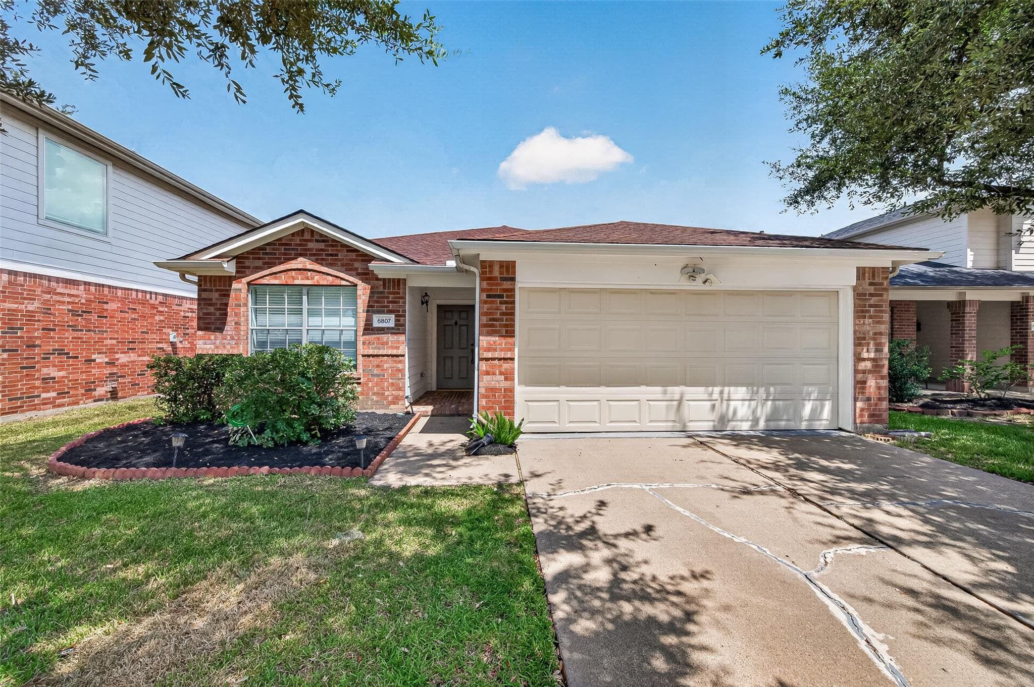 6807 Lauderwick Court