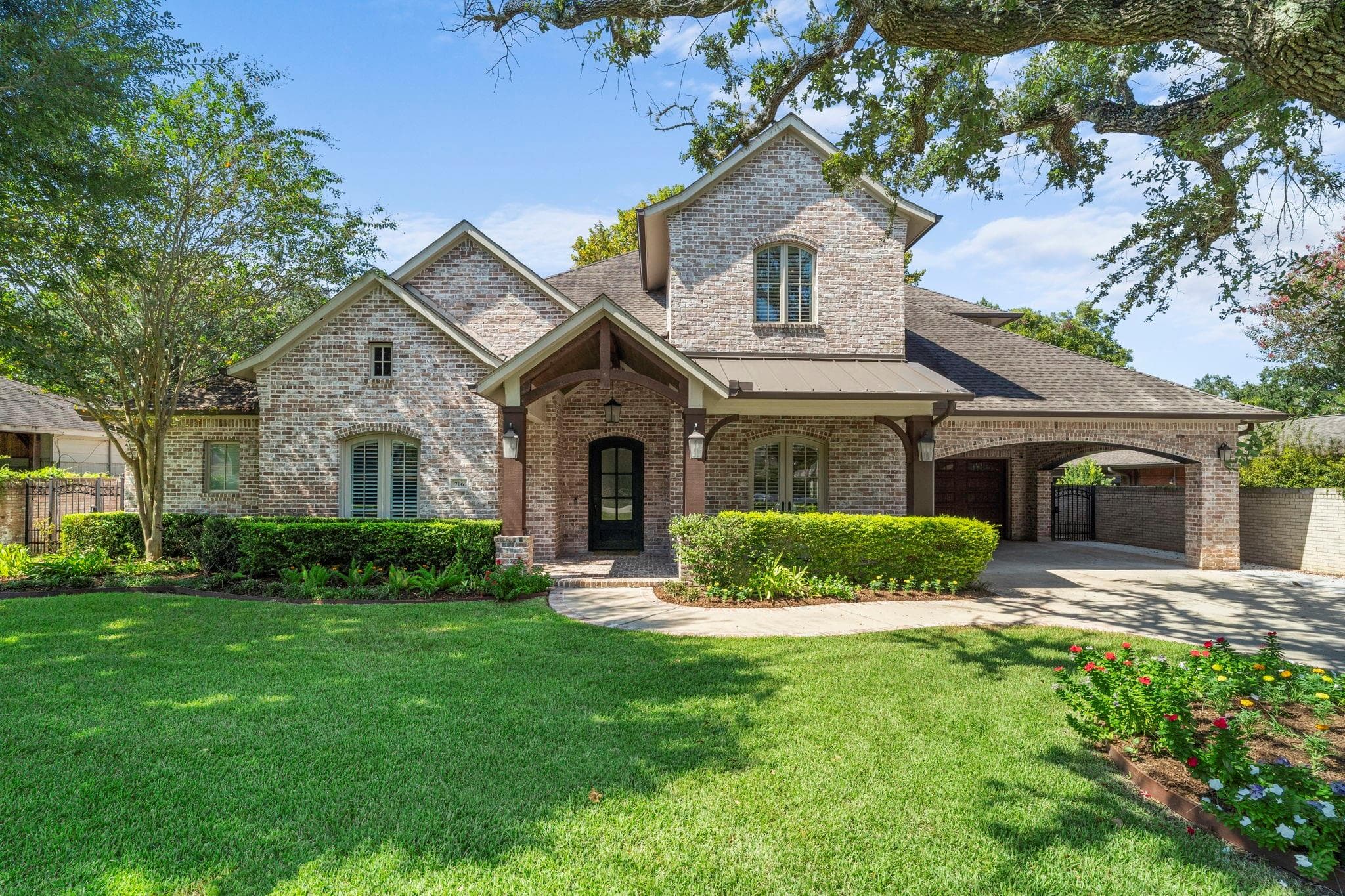 706 Oyster Creek Drive