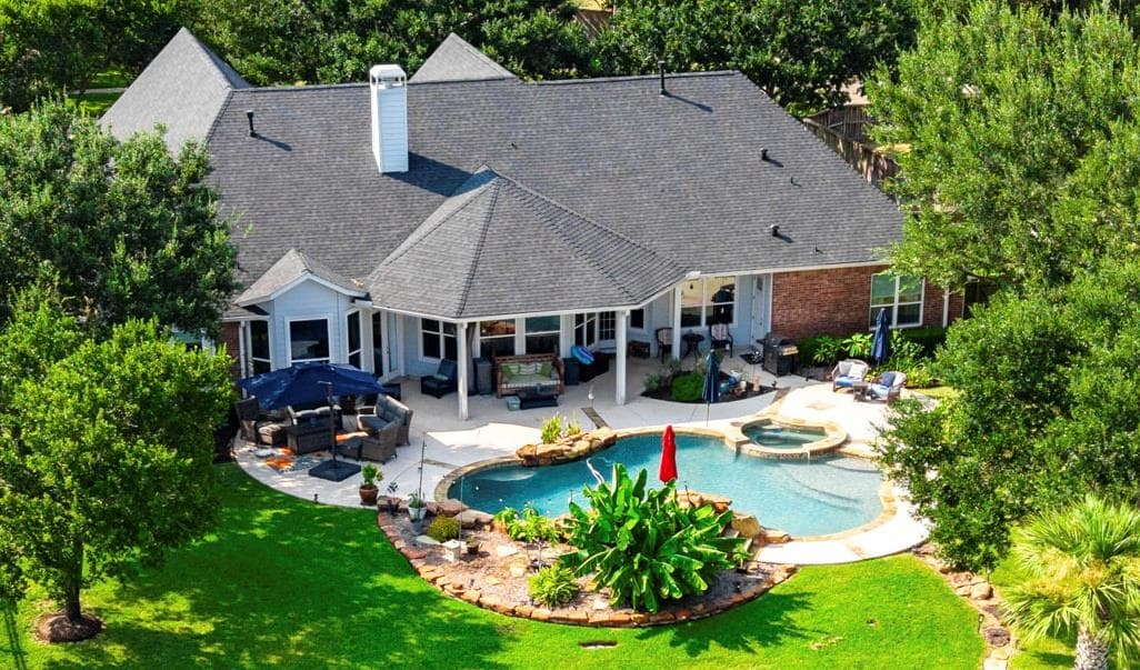 1919 Anchor Lake Lane