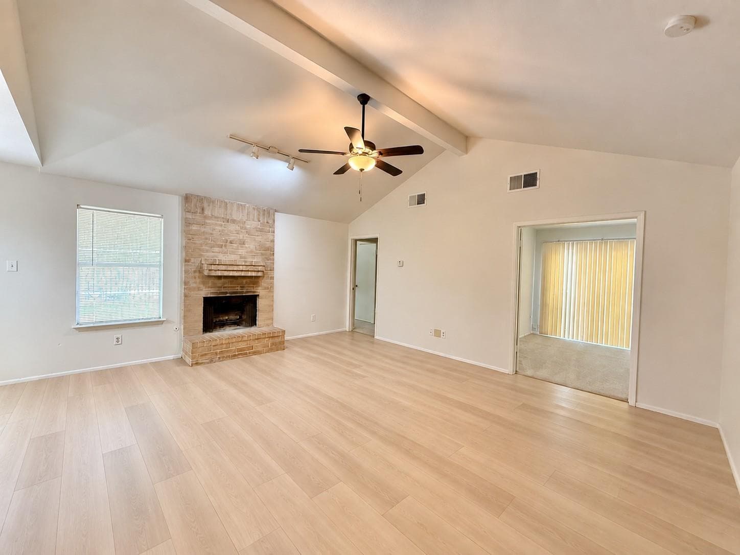 16 Rock Pine Court