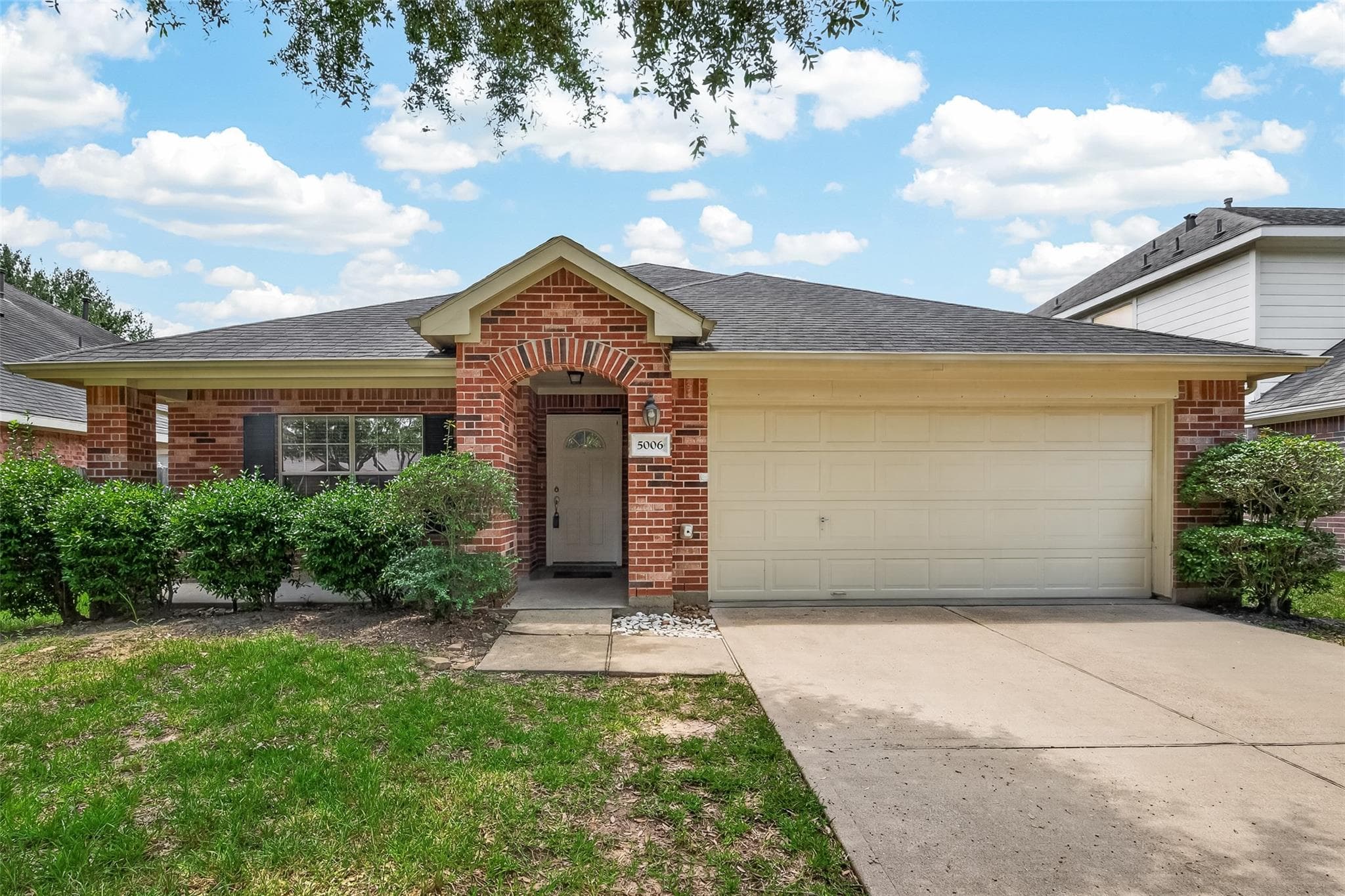 5006 Juniper Walk Lane