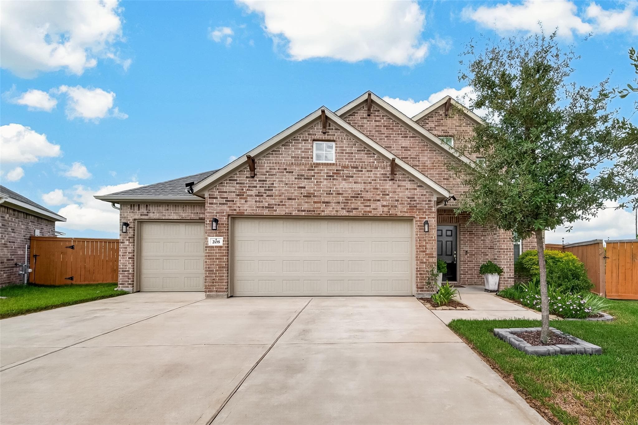 208 Dauphin Bay Court