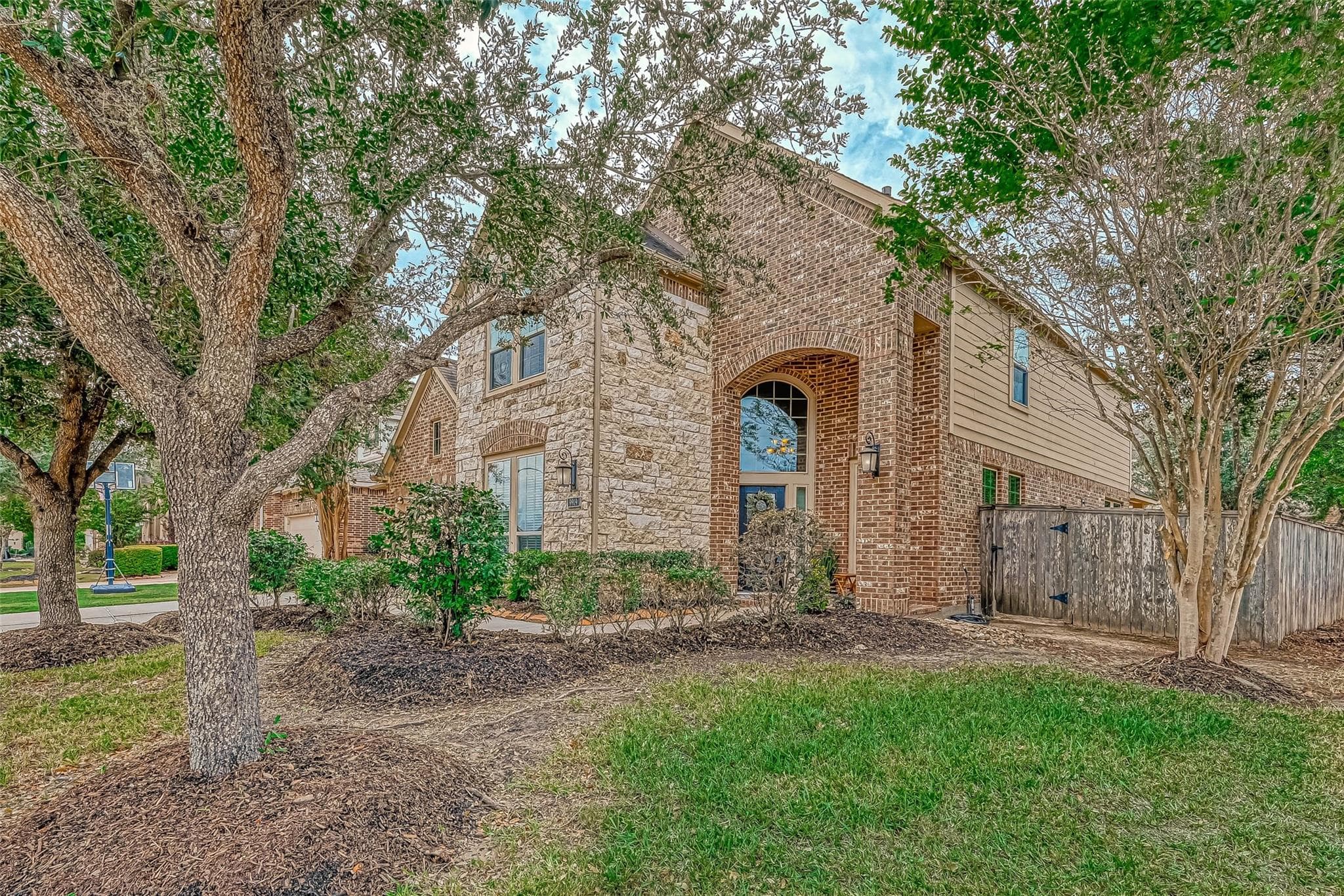 9919 Rochs Hill Court Corner
