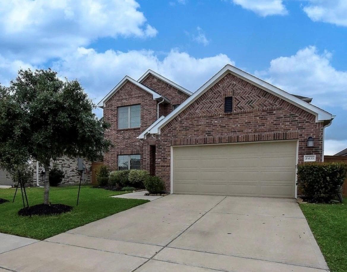 8435 Jetty Glen Drive