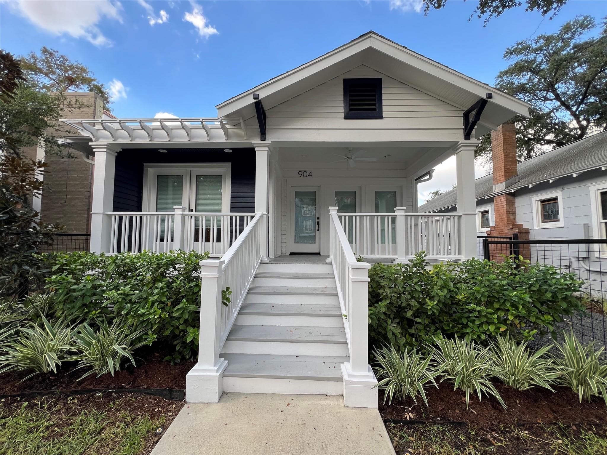 904 Willard Street