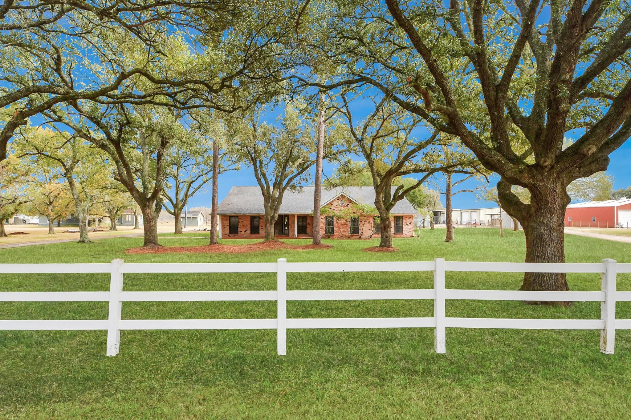 17115 County Road 831