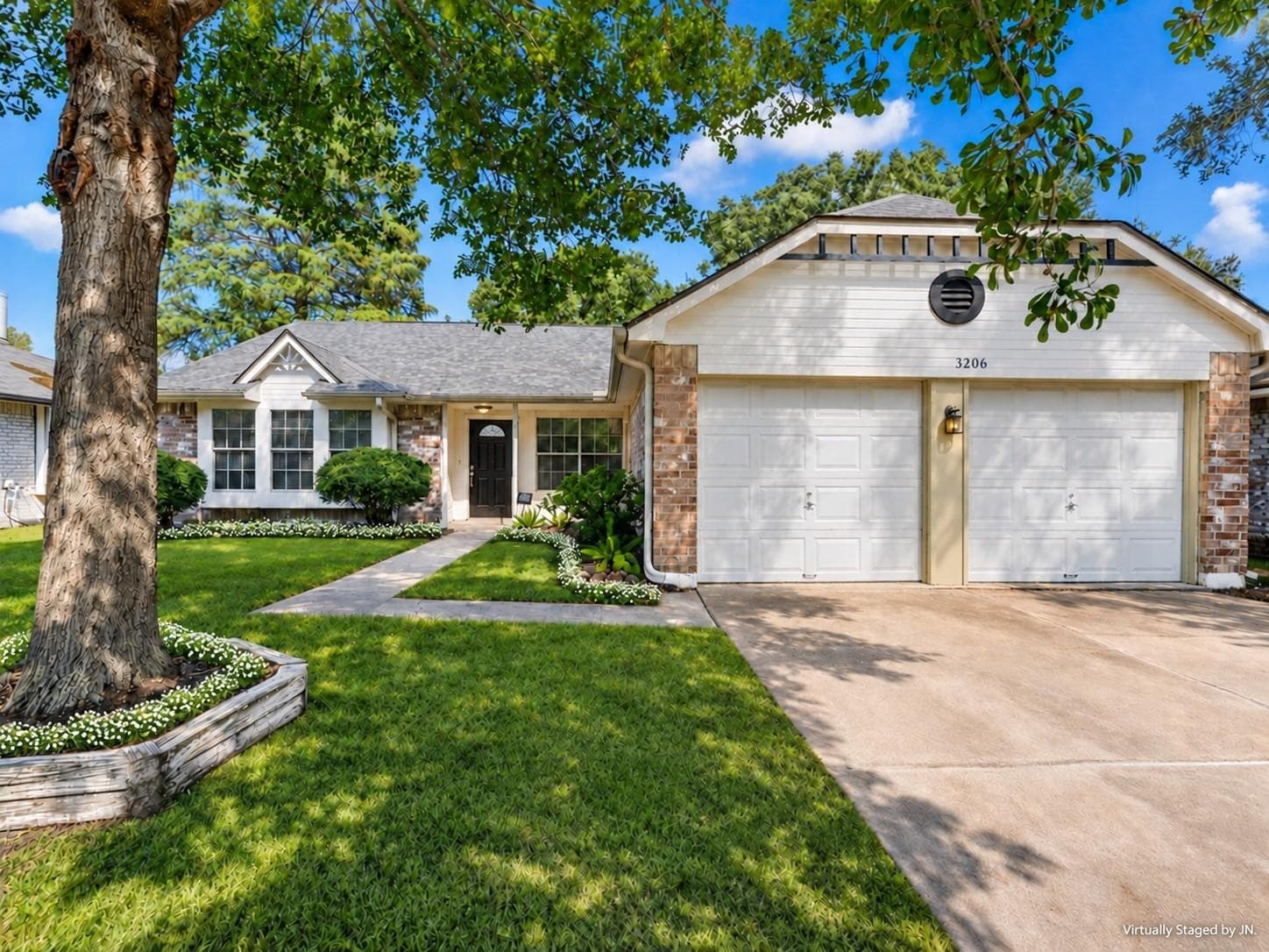 3206 Lindenfield Drive