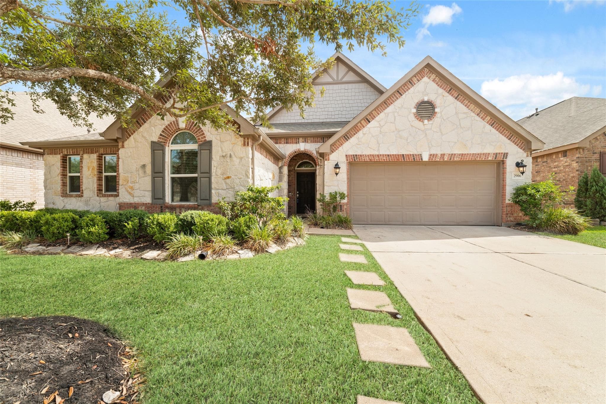 2906 Katy Town Lane