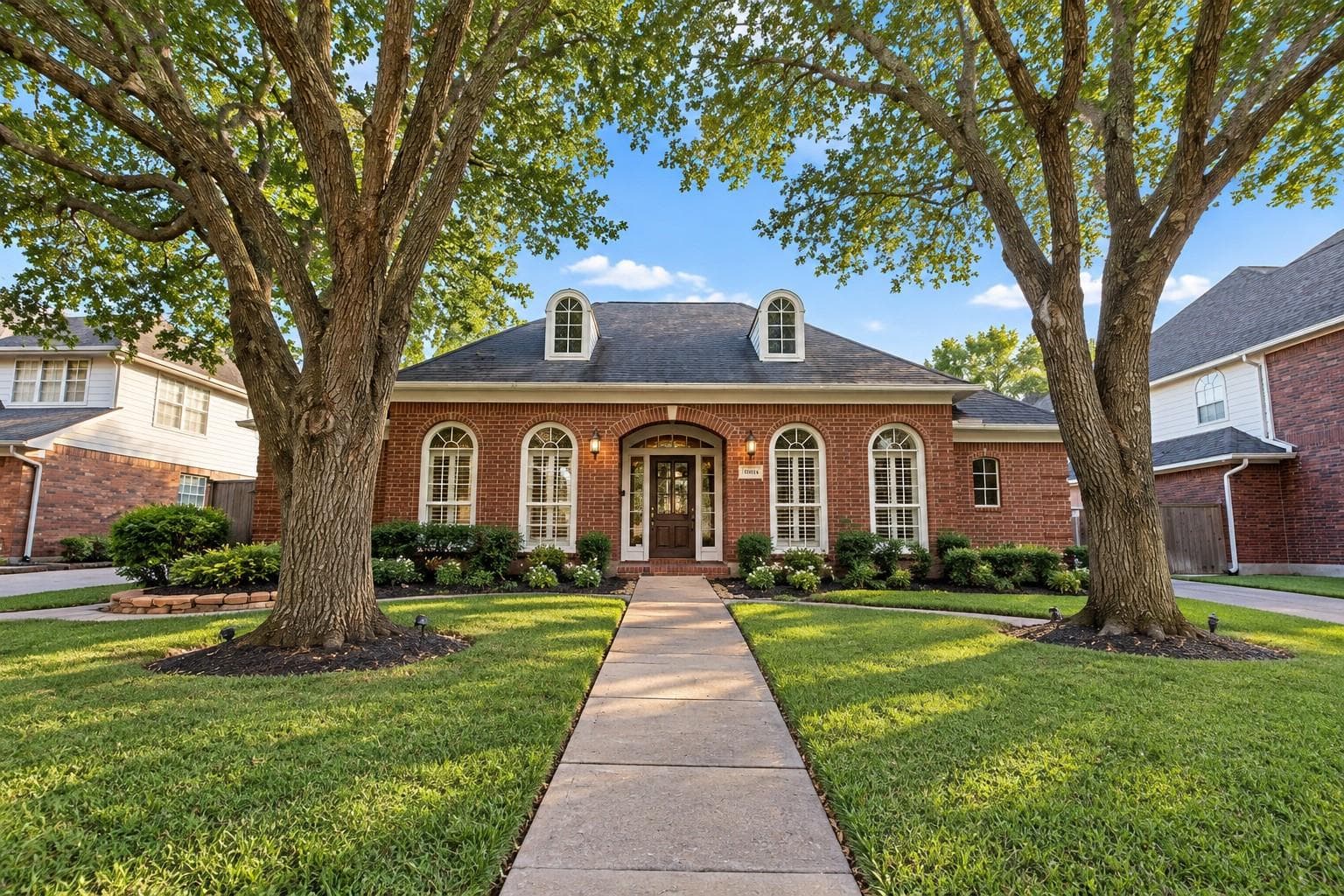 1515 Moon Shadow Court