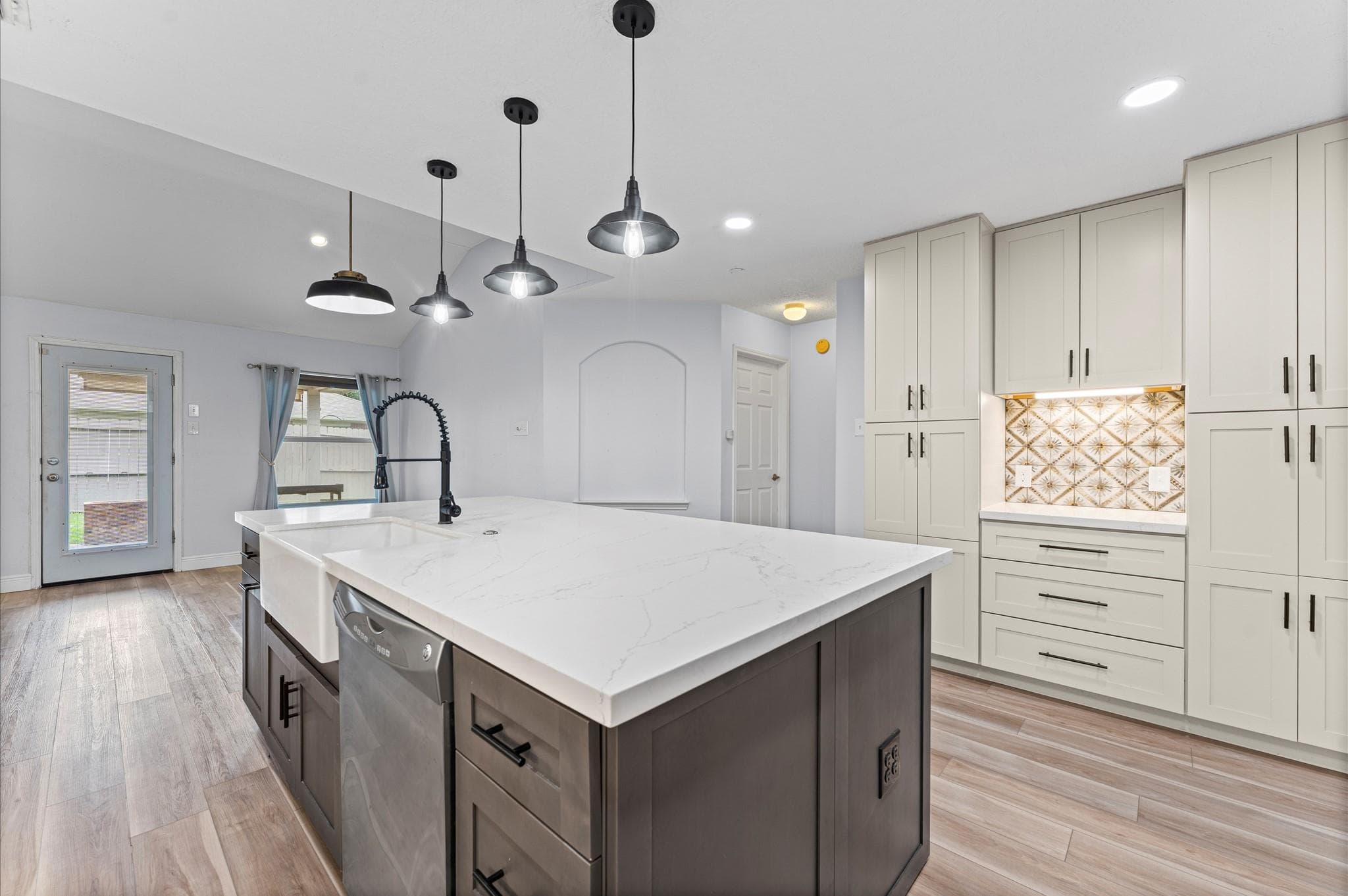 14843 Wooded Glen Court