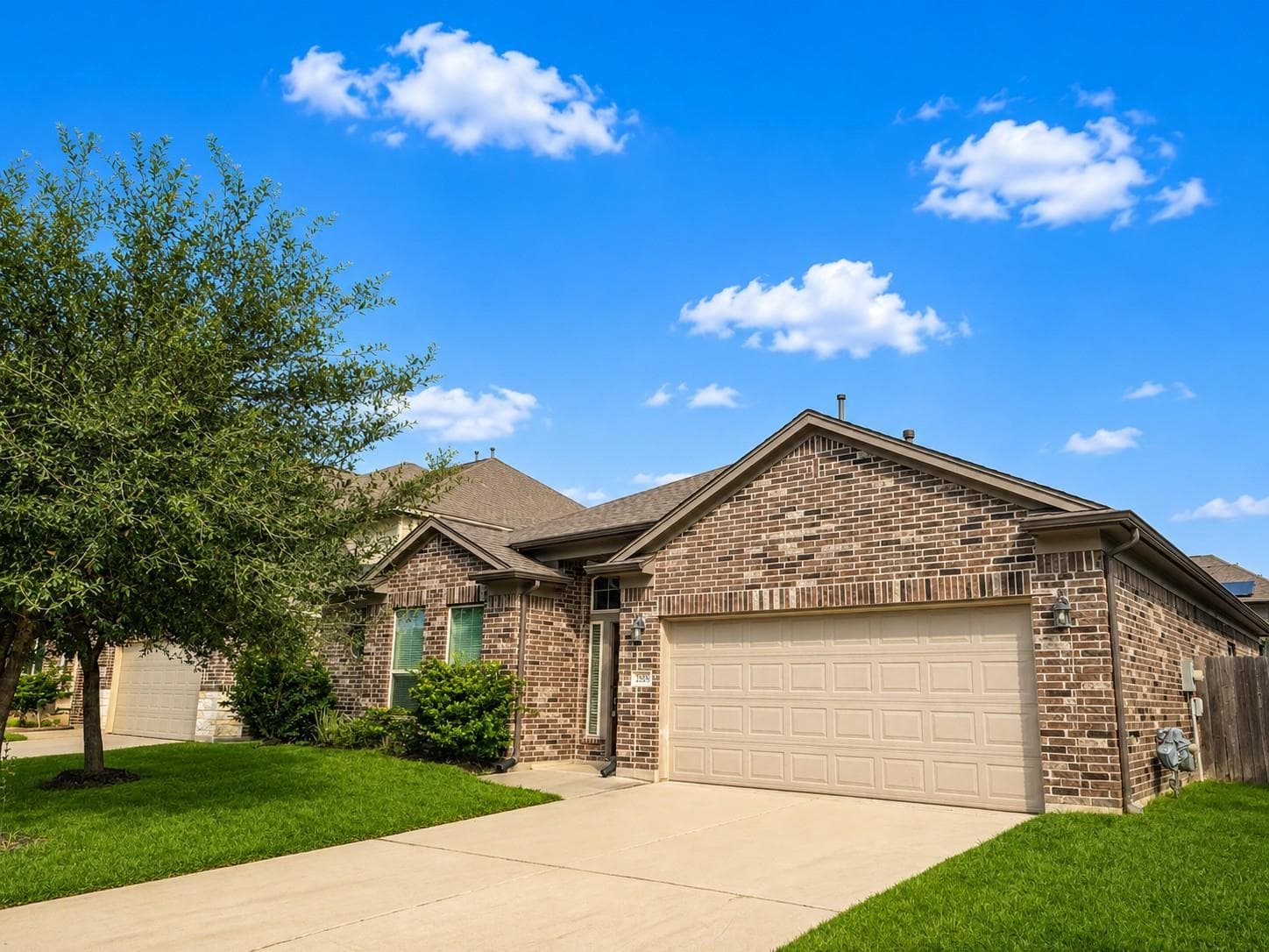 23818 Hawthorn Dale Court