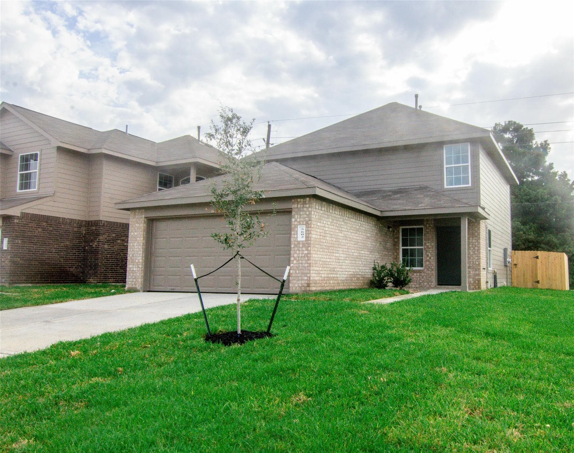 5602 Hawksbury Creek Trail