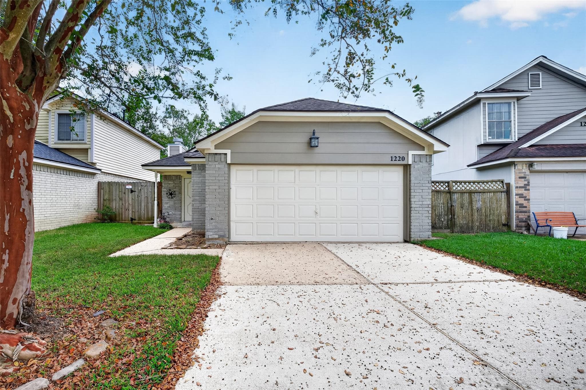 1220 Chelsea Lane