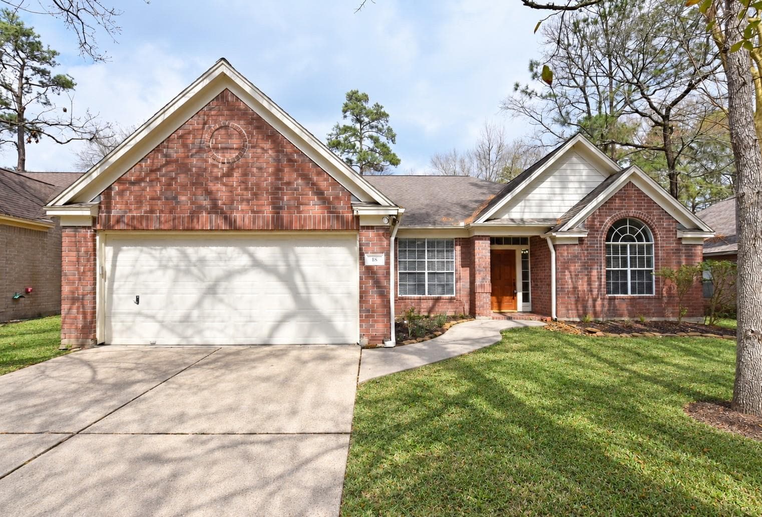 18 Barn Lantern Place