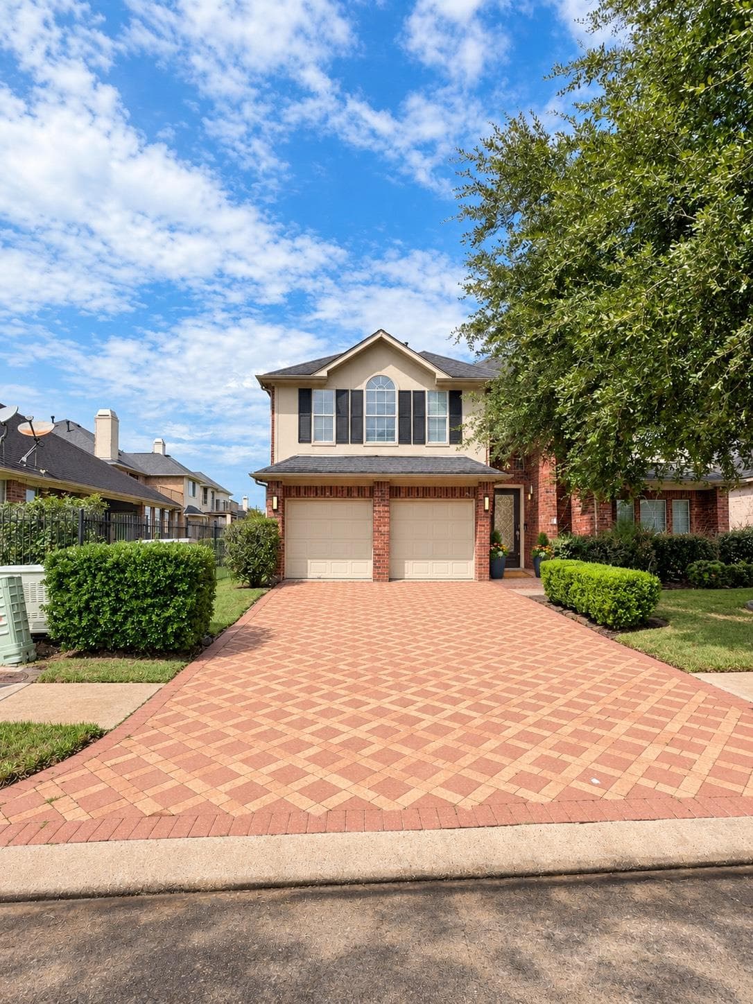 5203 Auckland Drive