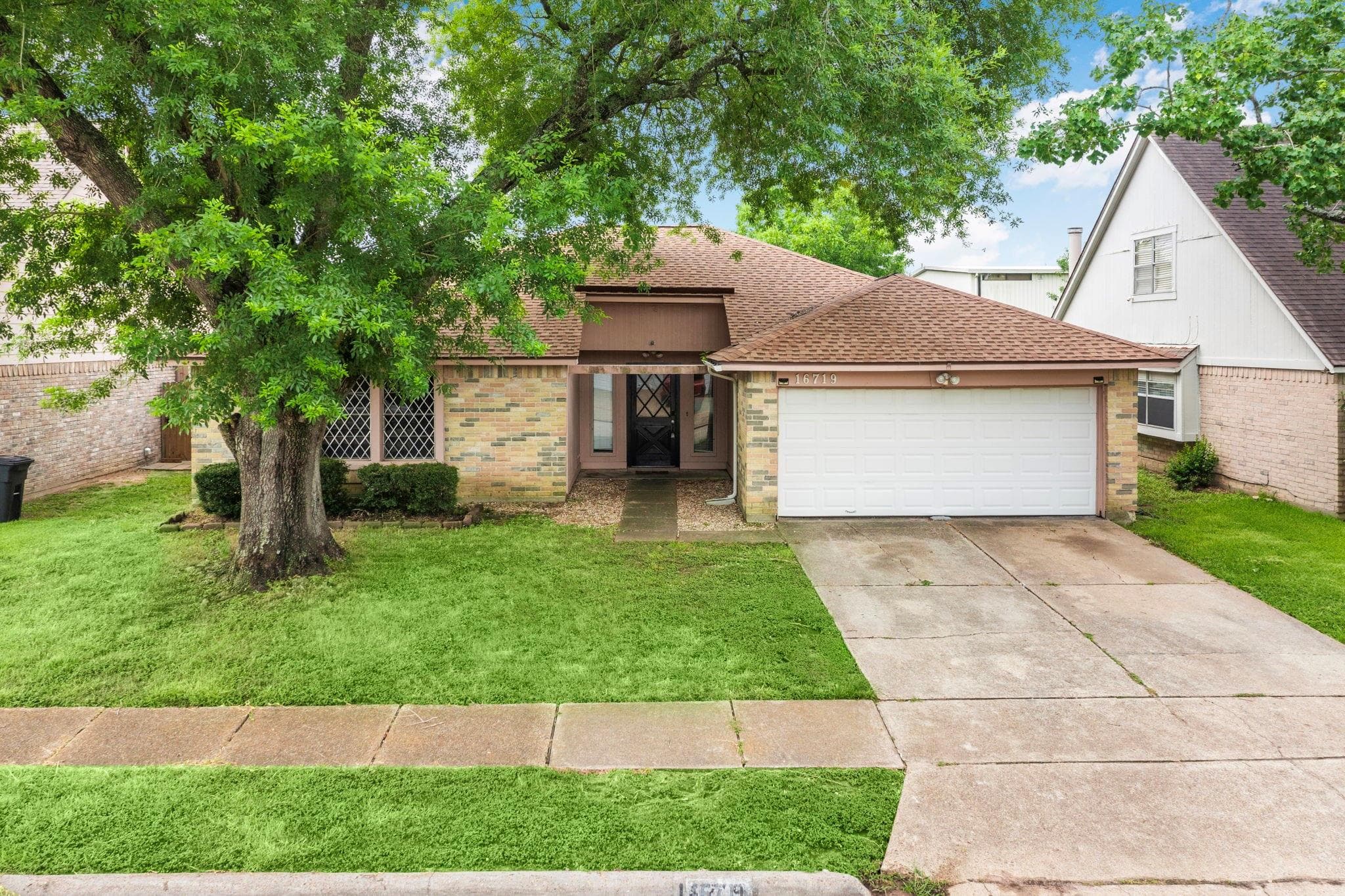 16719 Sky Blue Ln