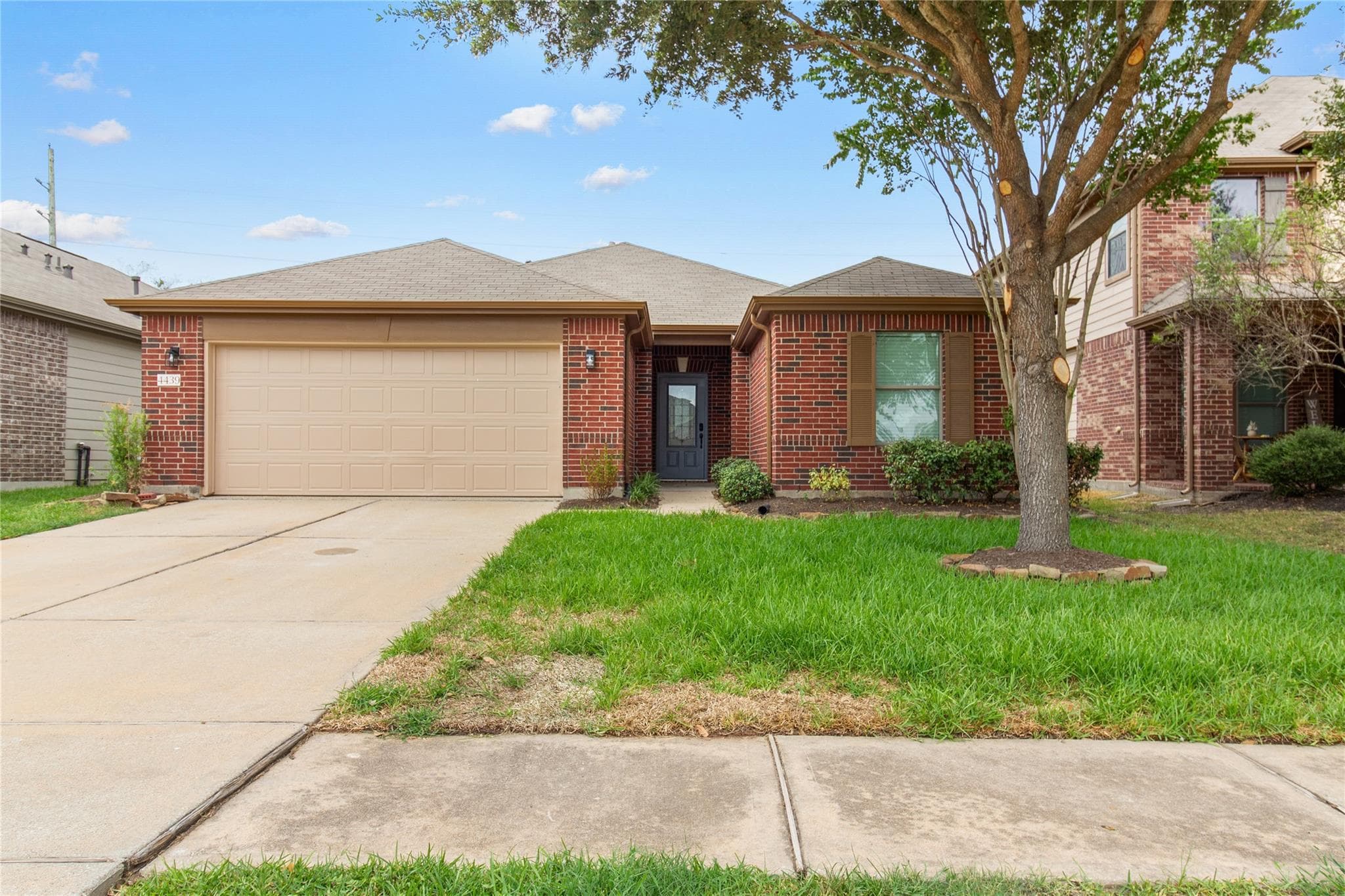 4439 N Vineyard Meadow Lane