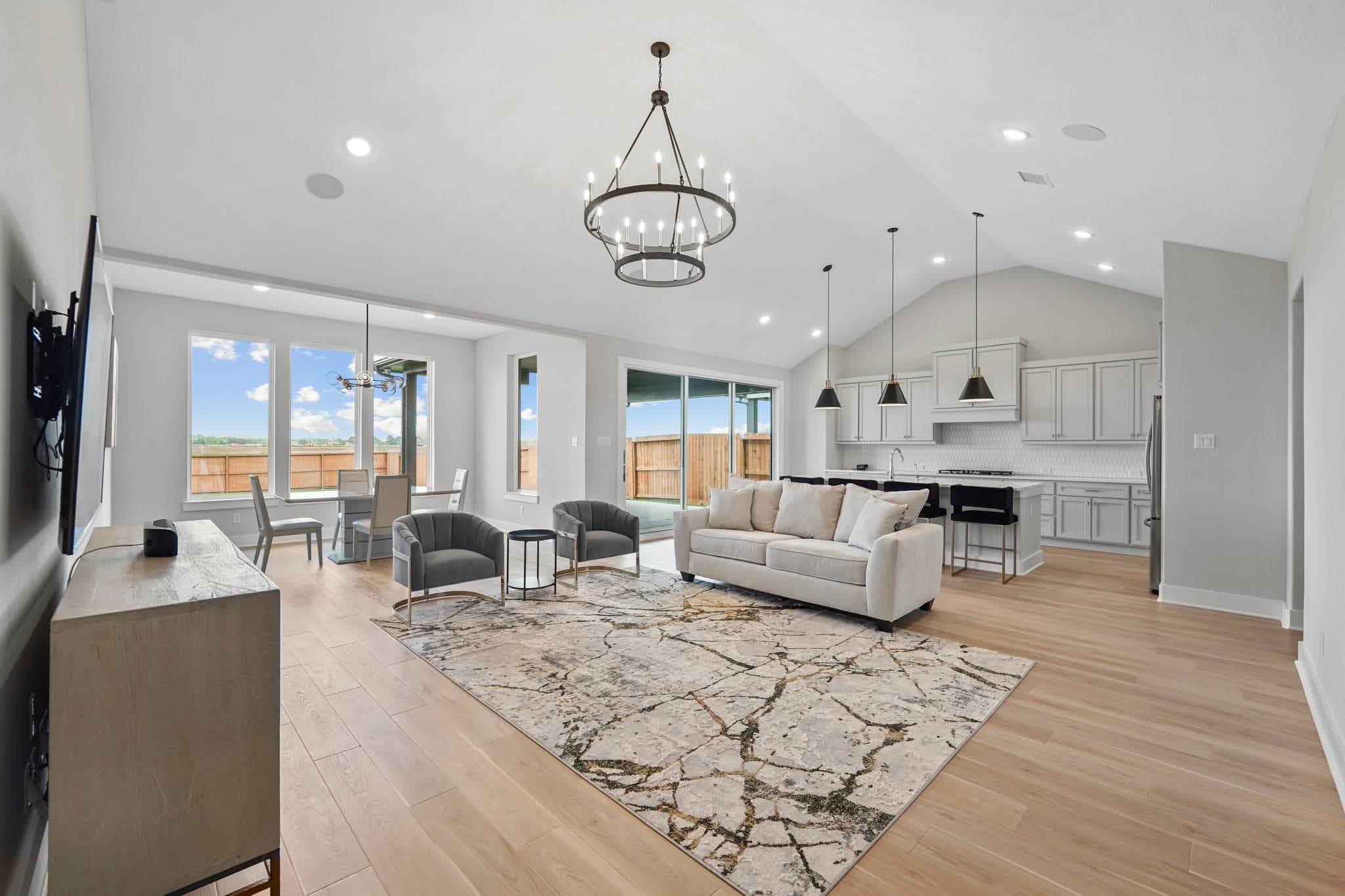 465 Horizon Light Lane