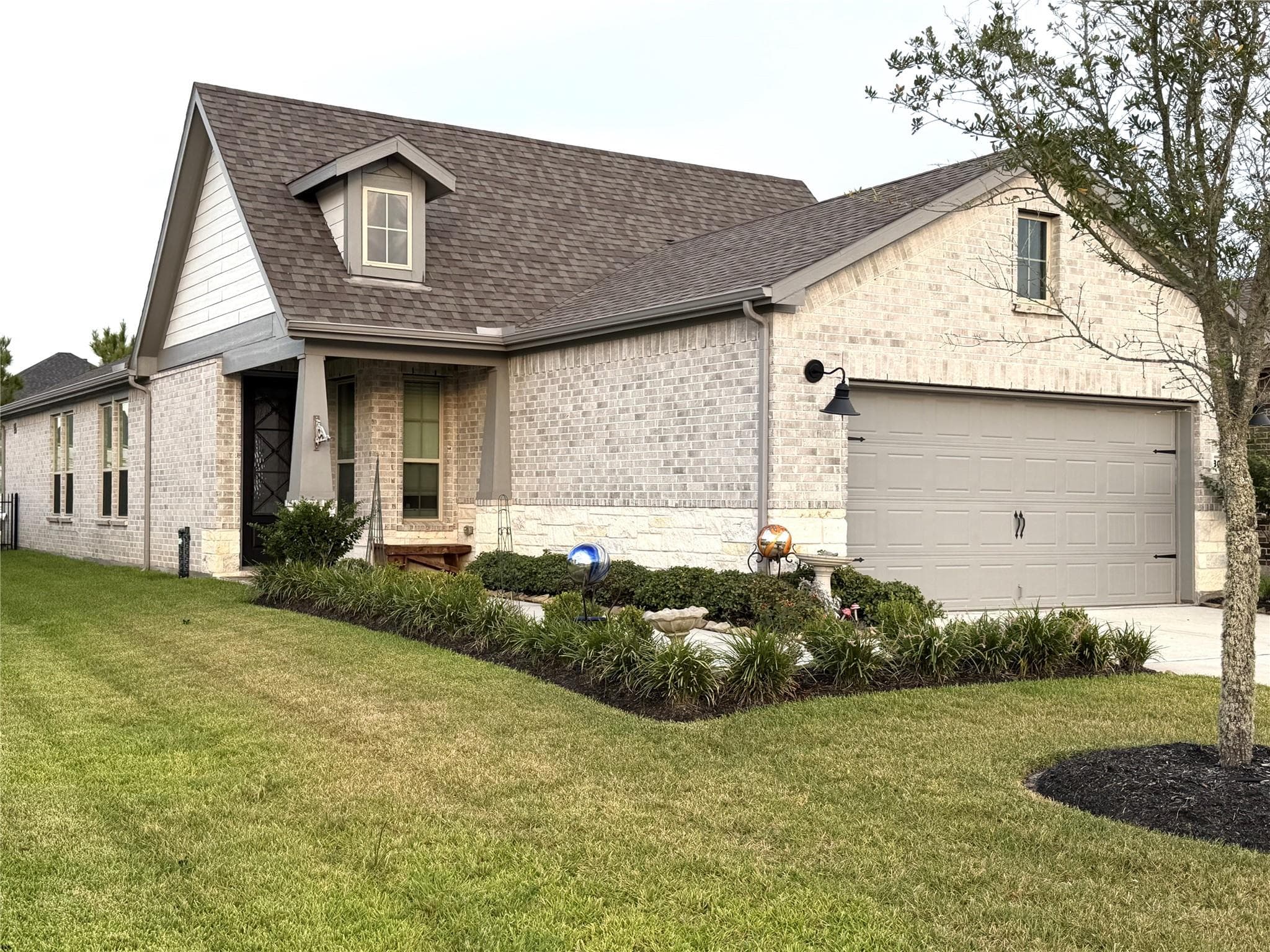 8015 Prospect Drive