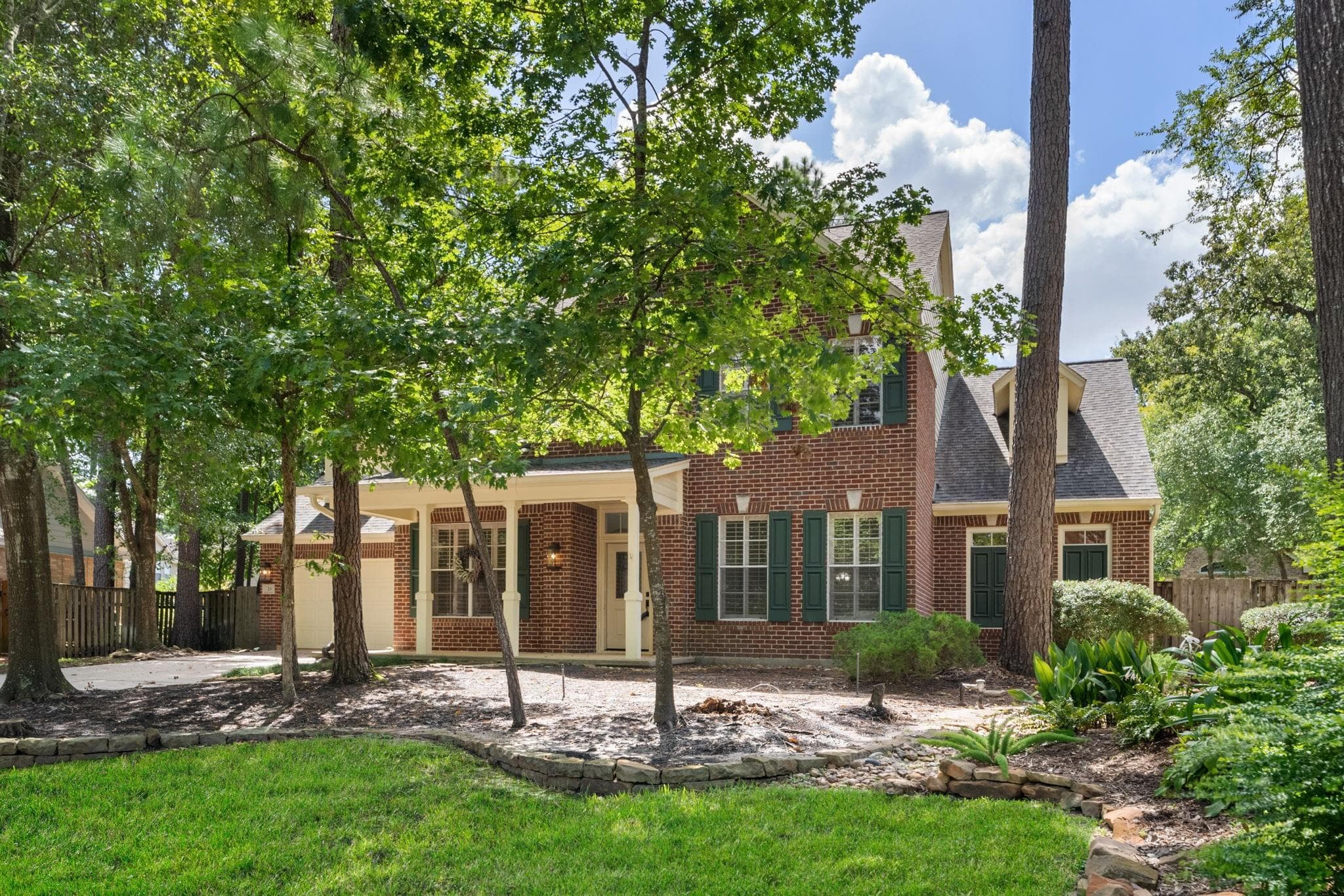 23 Rustic Bend Place