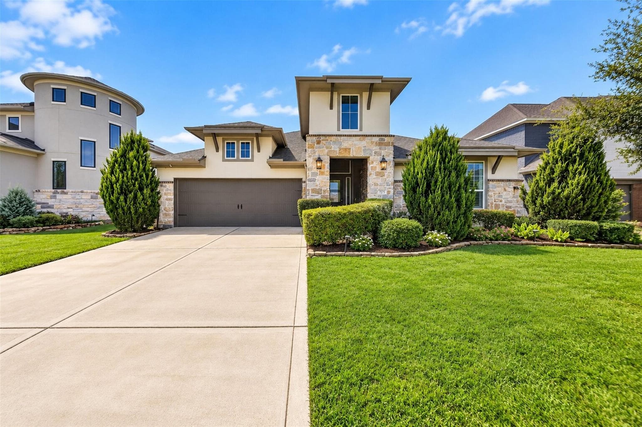 221 Lakehouse Landing Drive