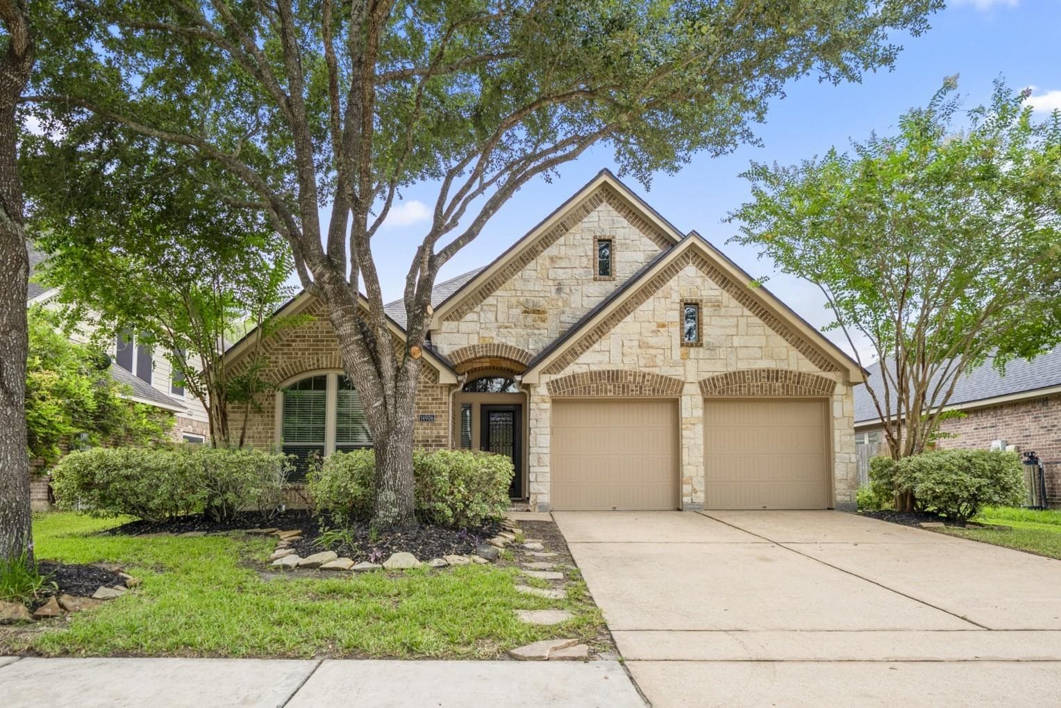 14906 Whispy Green Court