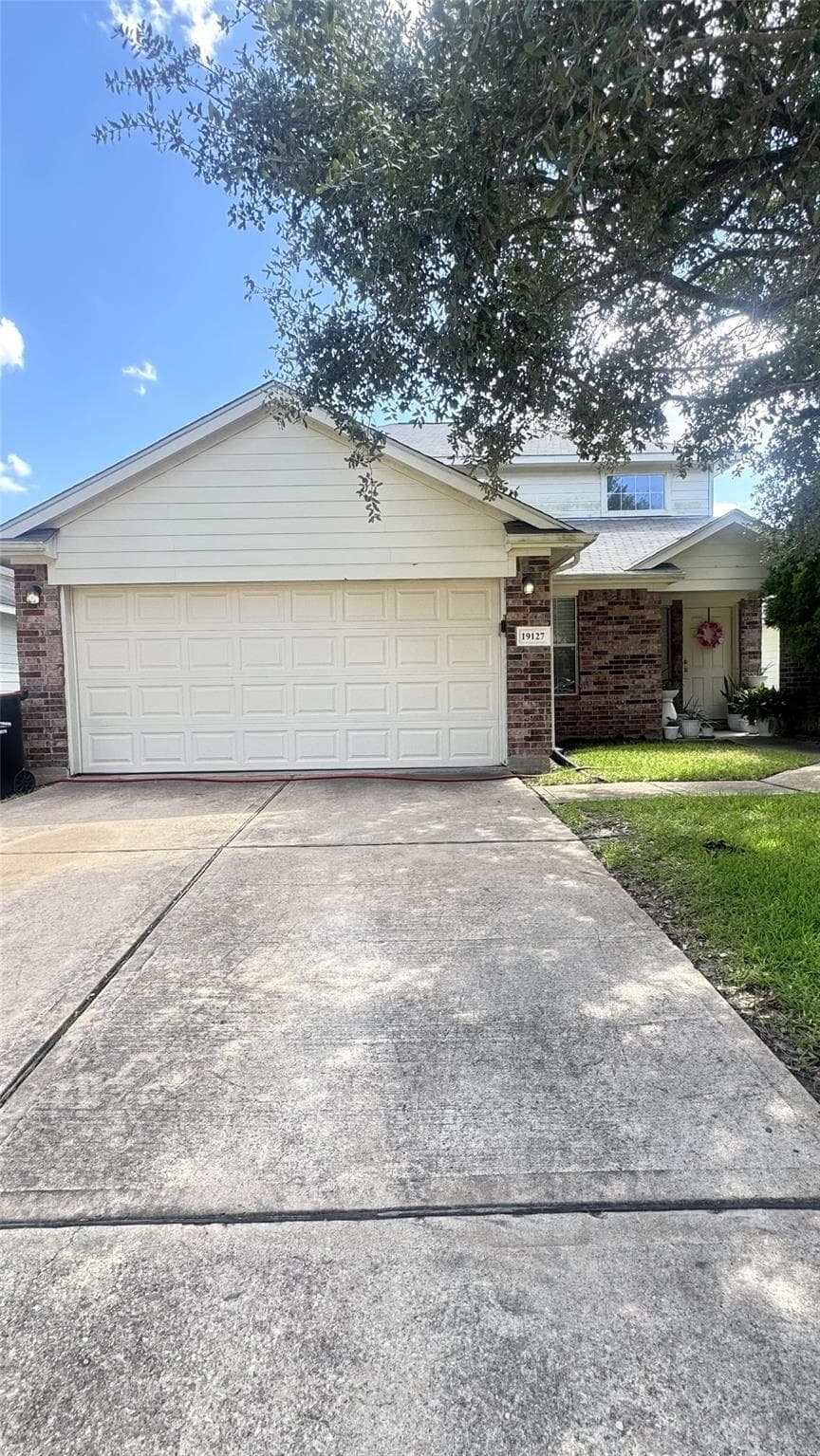 19127 Lakota Drive