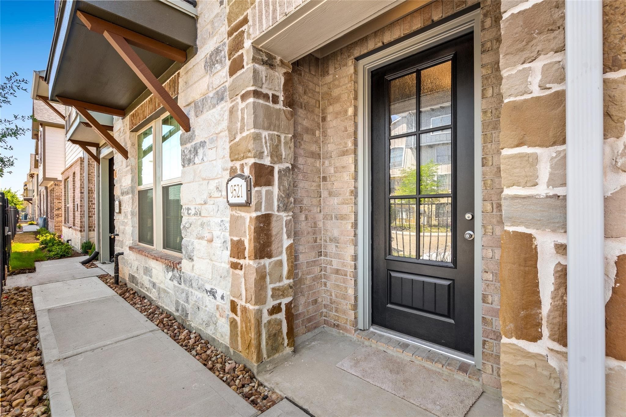 9521 Towne Lake Parkway