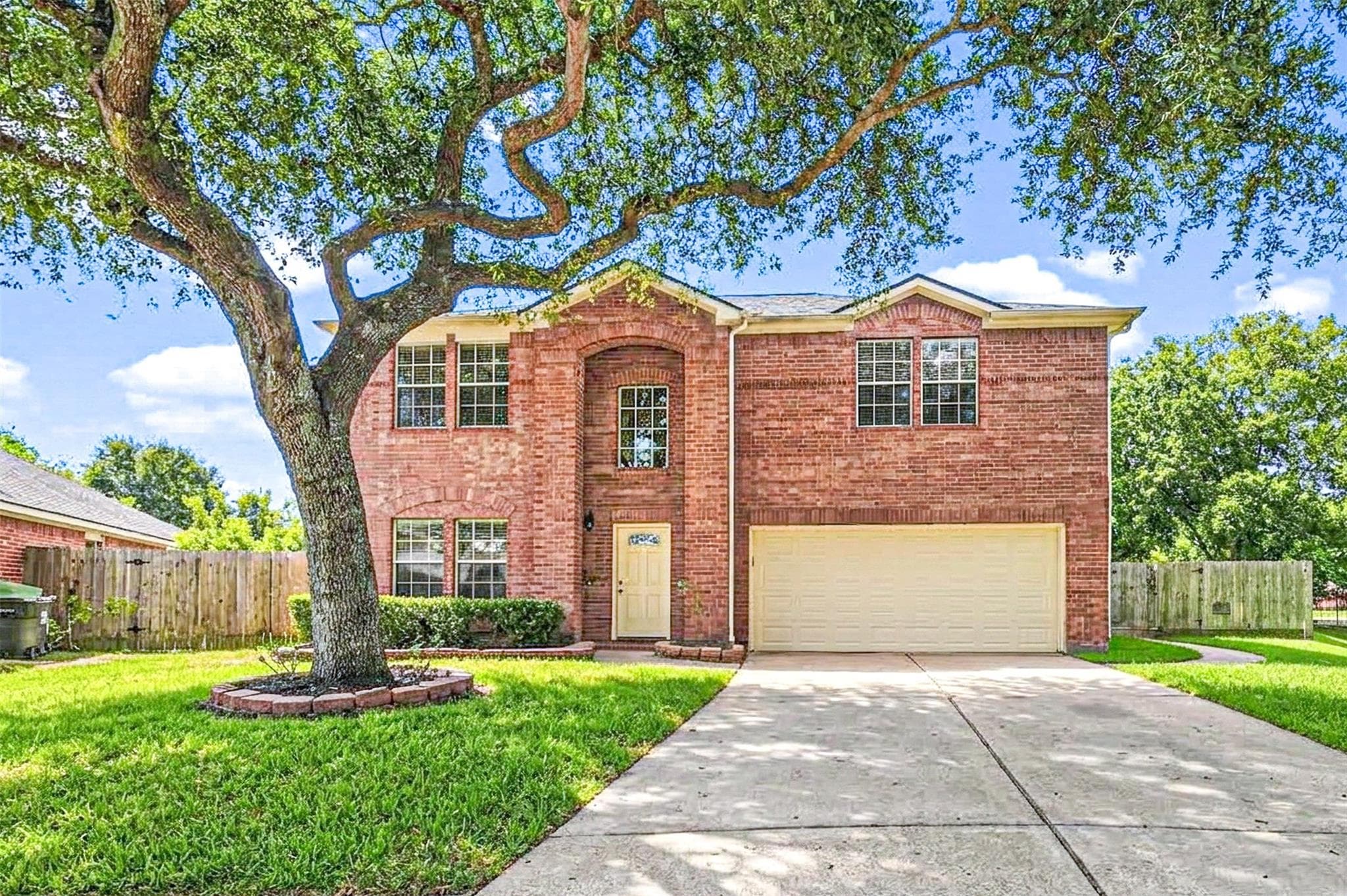 9904 Fair Brook Way