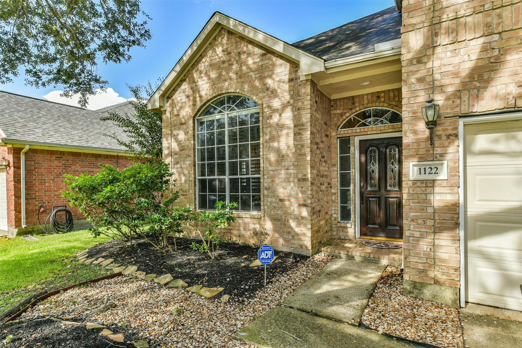 1122 Sussex Trail